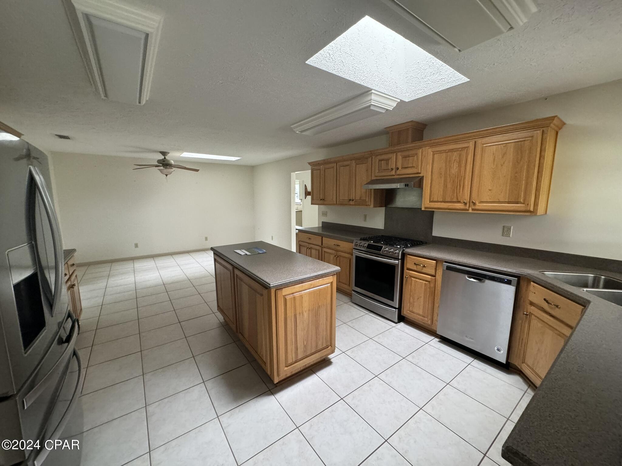 Image 7 For 22875 Parker Lane 22879