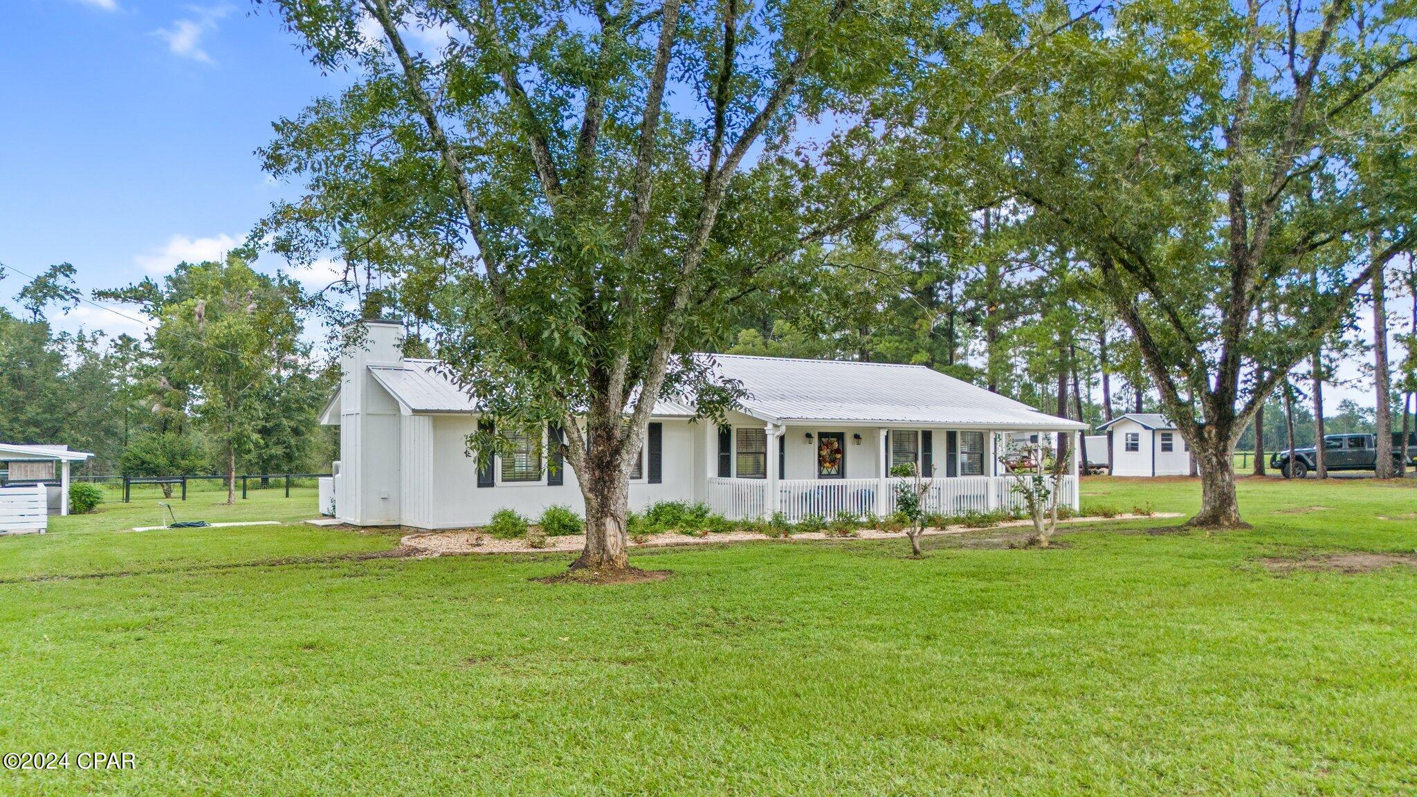 Photo of 25782 County Road 286 Grand Ridge FL 32442