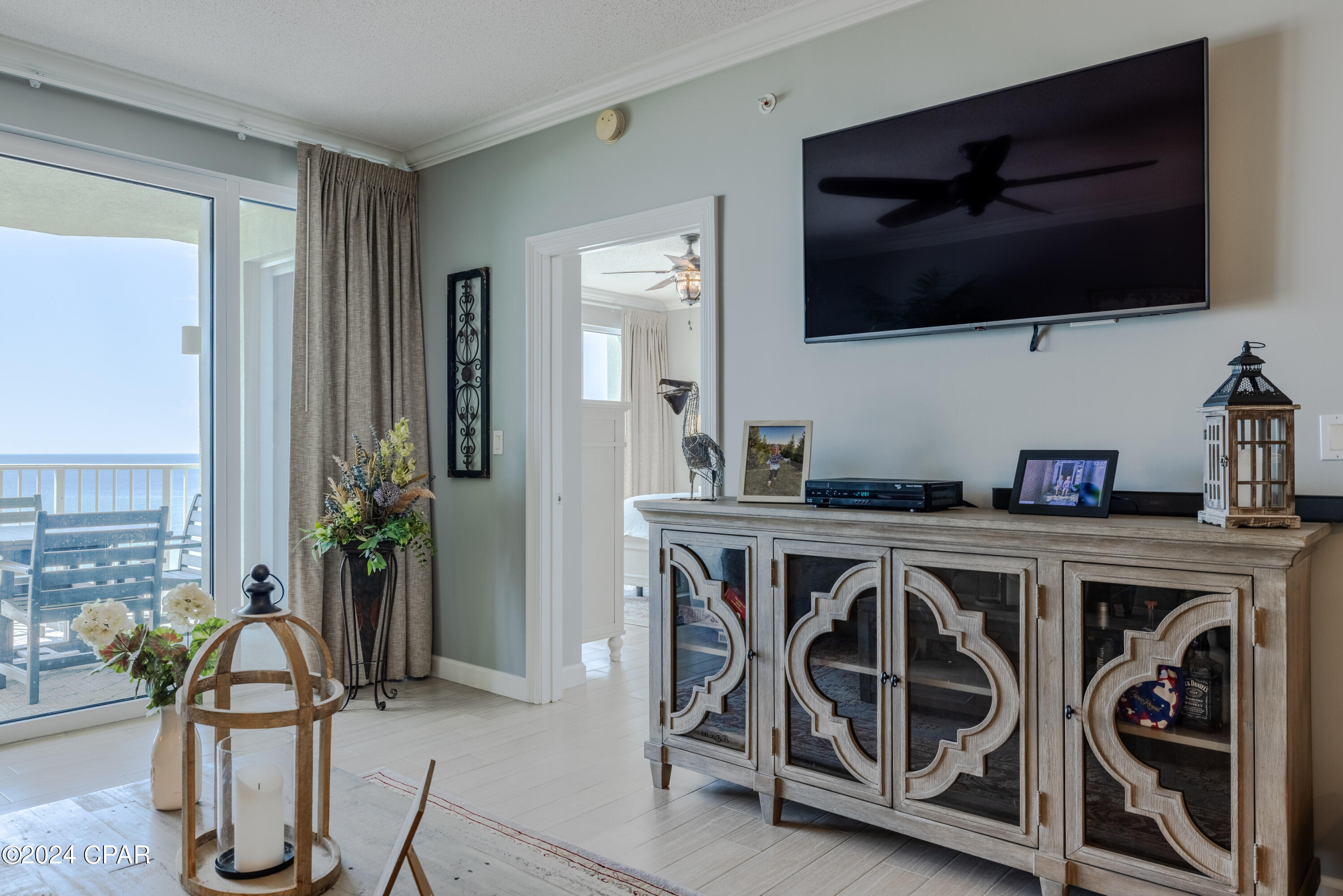 Image 7 For 9450 Thomas Drive 402