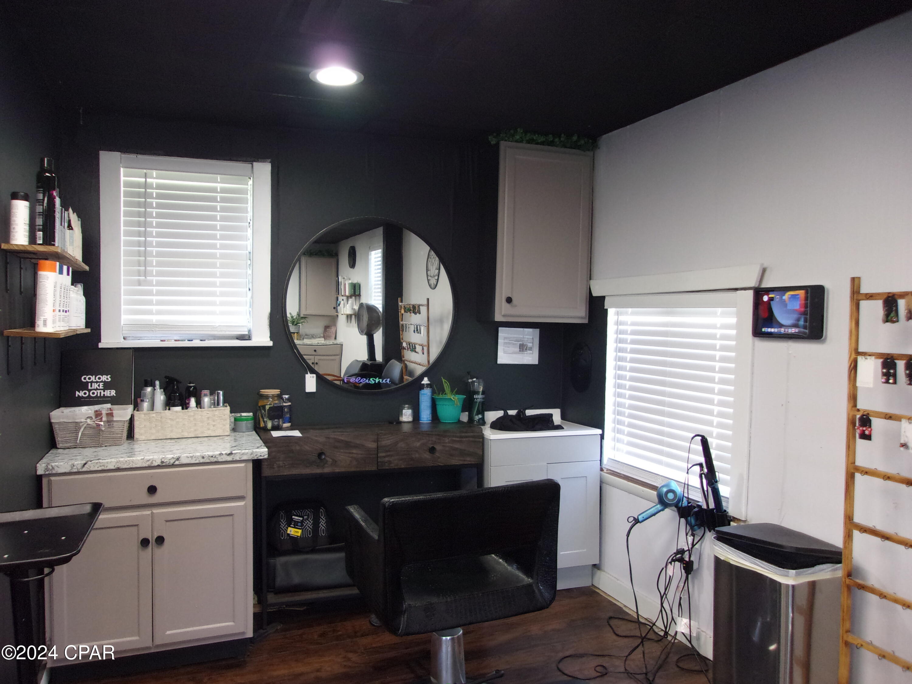 Listing photo id 6 for 1719c Waukesha Street