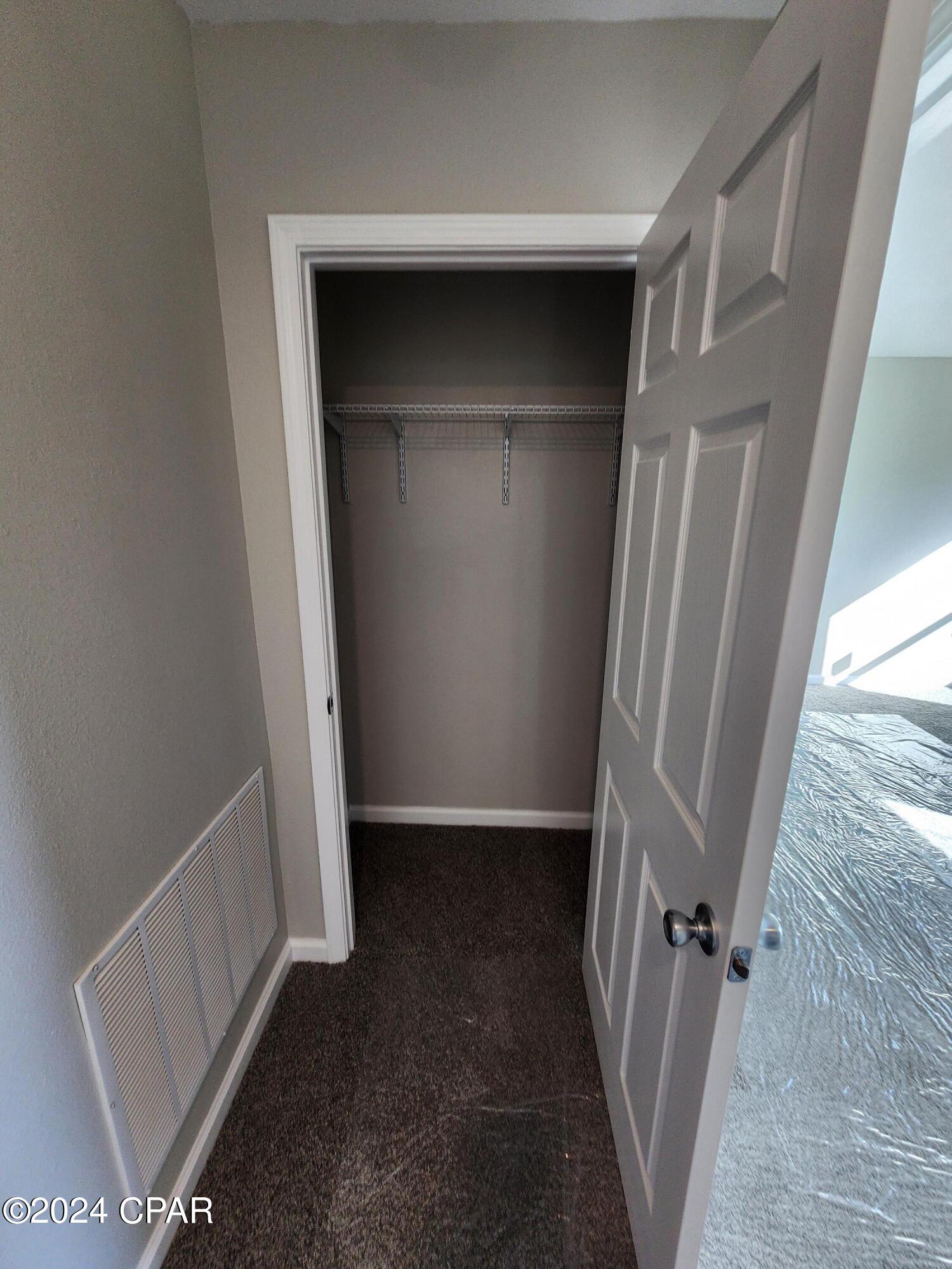 2124 Aaron Avenue, Grand Ridge, Florida image 14