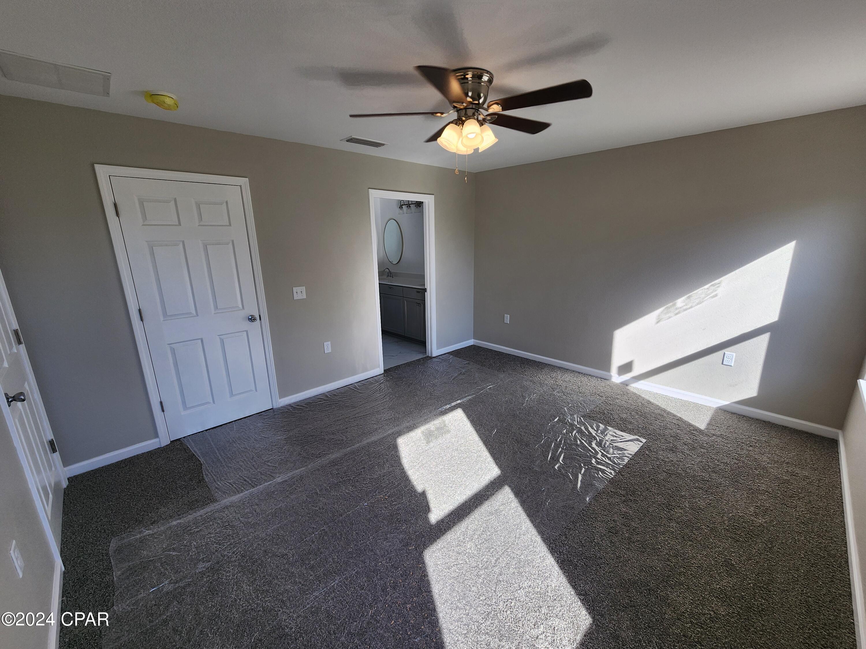 2124 Aaron Avenue, Grand Ridge, Florida image 25