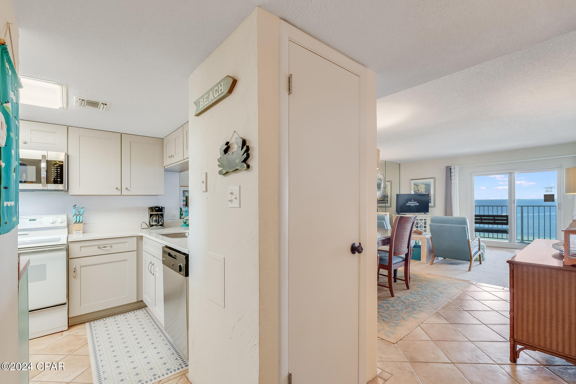 Image 6 For 4425 Thomas Drive 707
