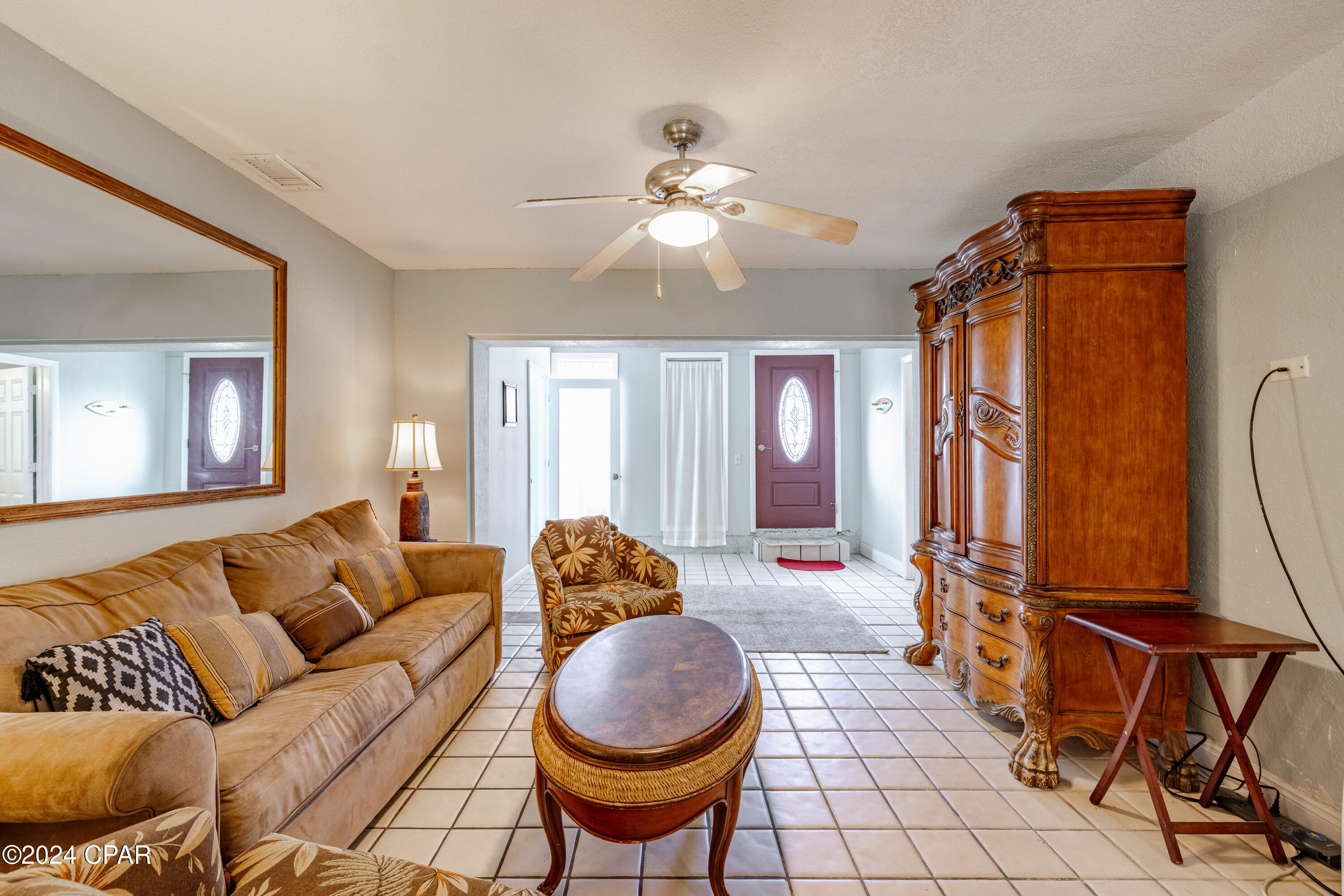 Image 2 For 5818 Hilltop Avenue