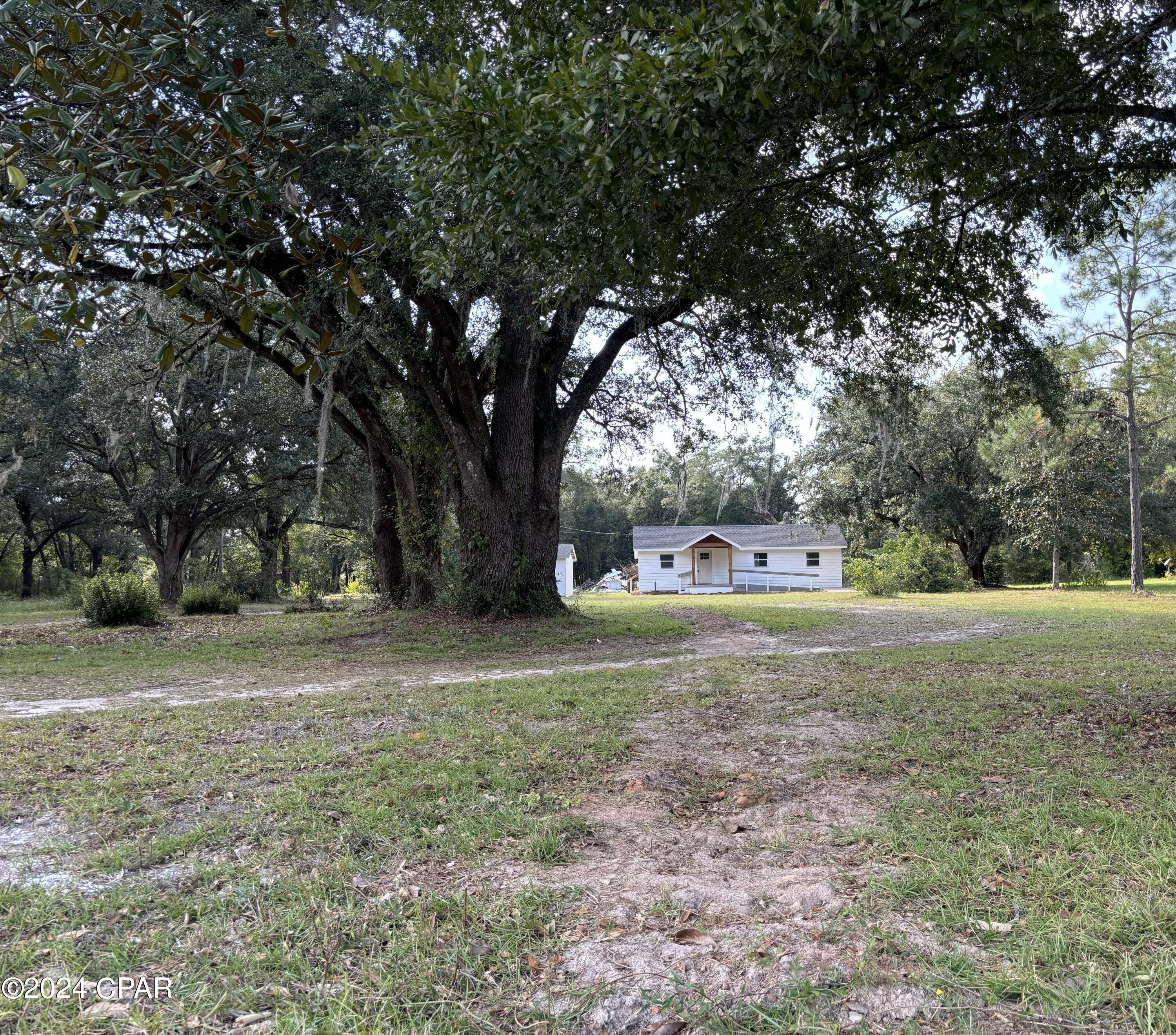 Photo of 15587 New Market Hosford FL 32334