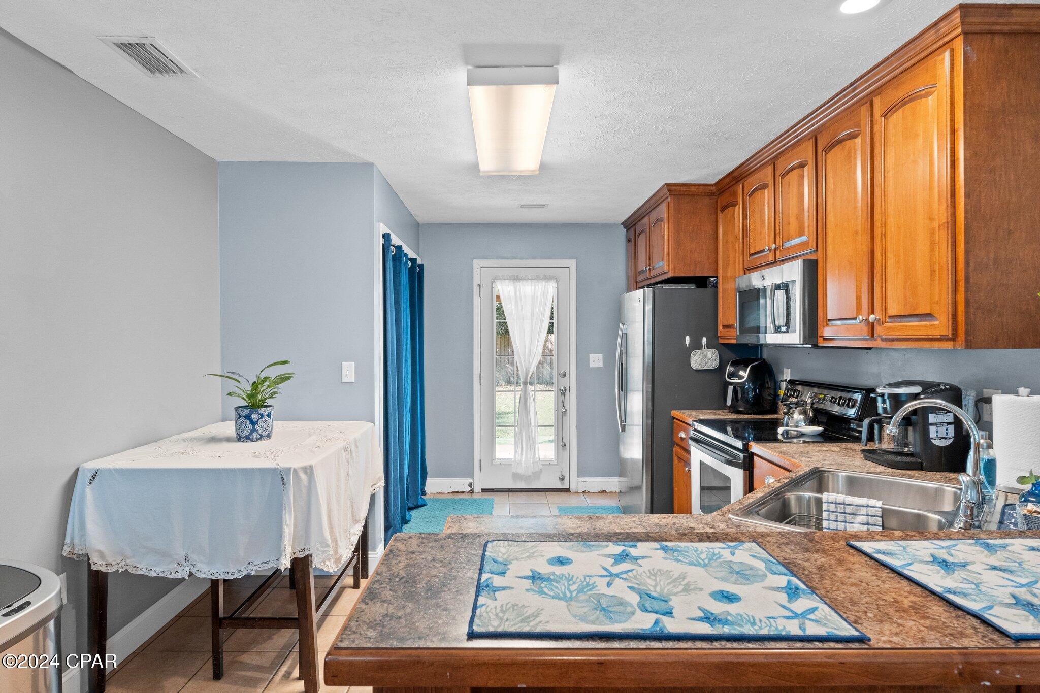 Image 9 For 4064 Ramus Drive