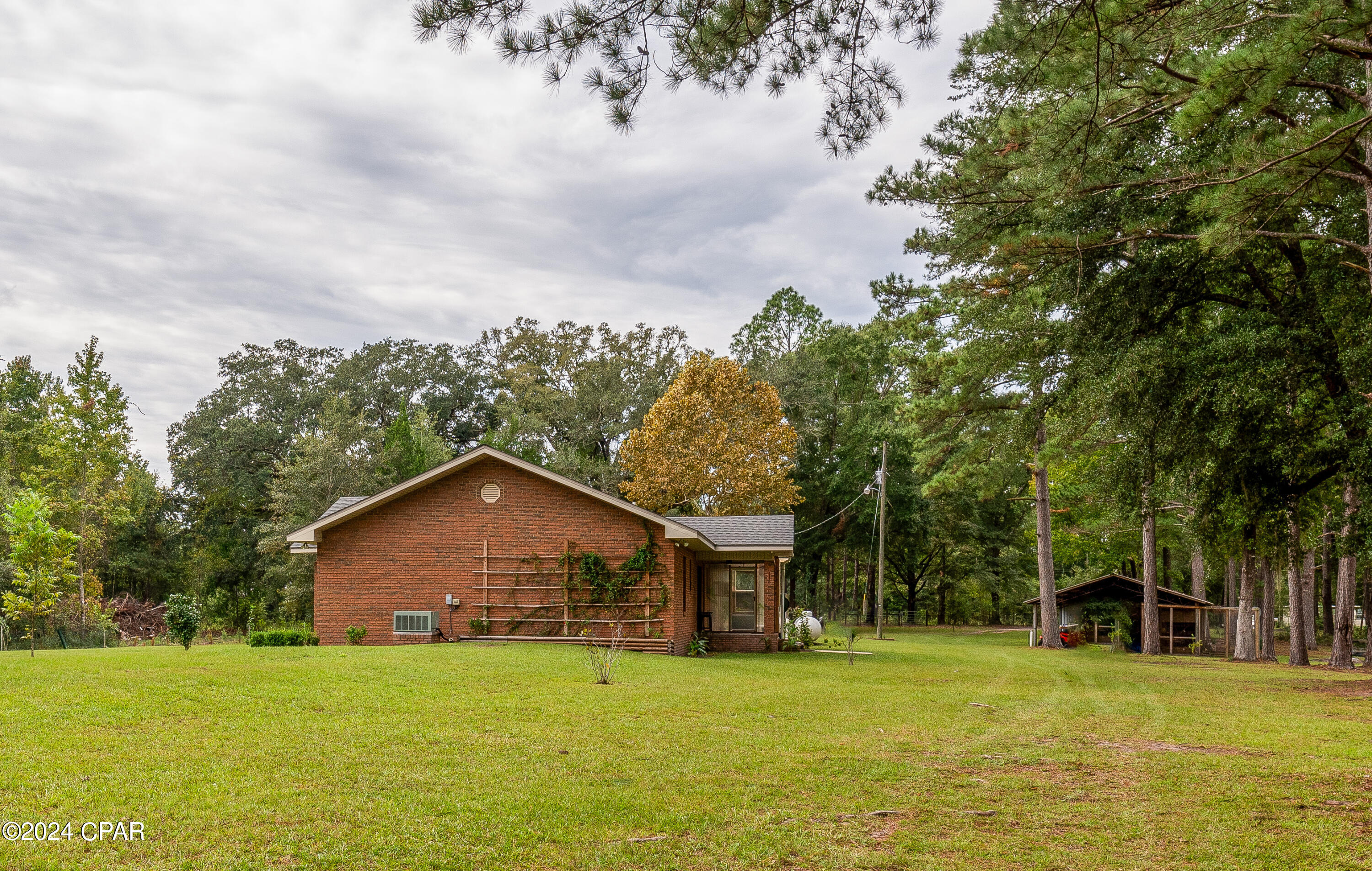 727 Wrights Creek Road, Caryville, Florida image 14