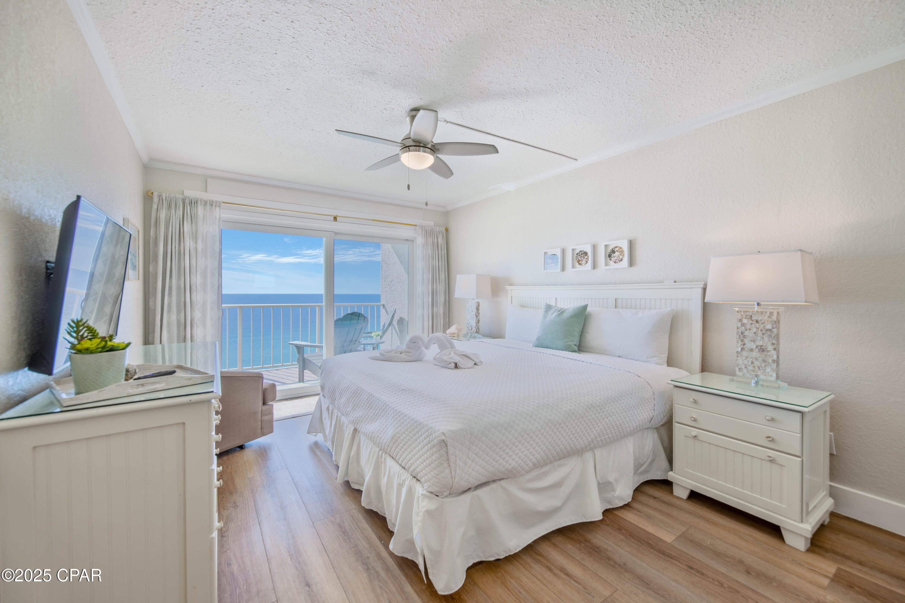 Image 15 For 8743 Thomas Drive 1513