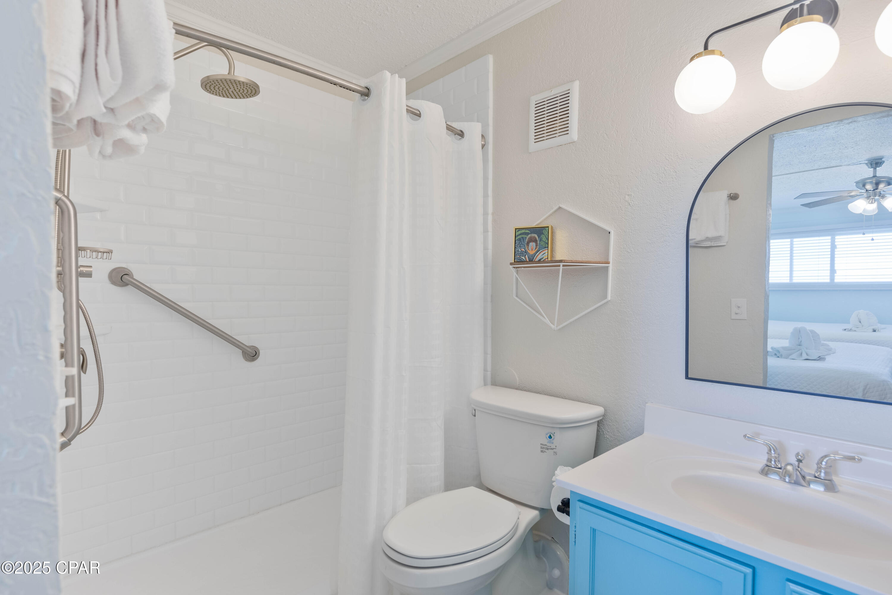 Image 22 For 8743 Thomas Drive 1513