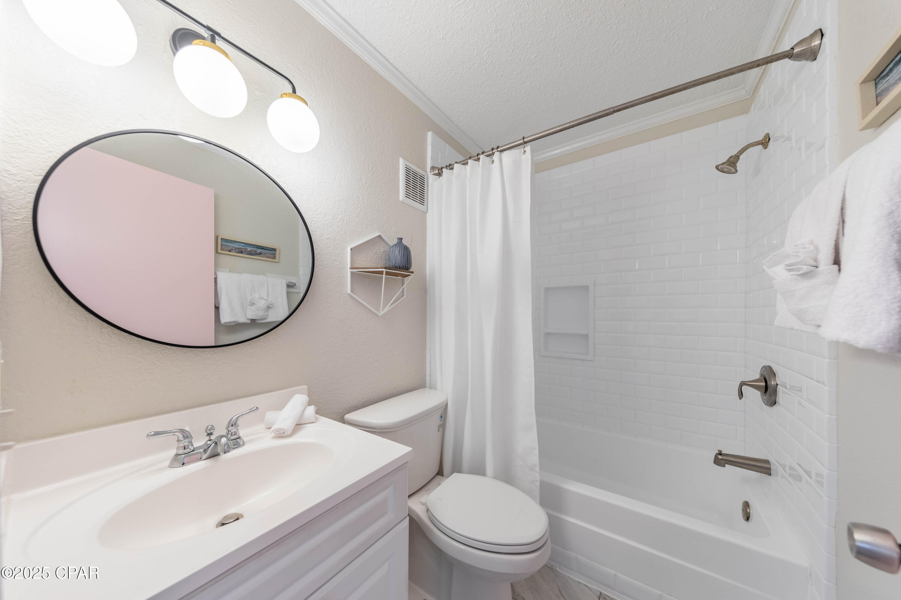 Image 26 For 8743 Thomas Drive 1513