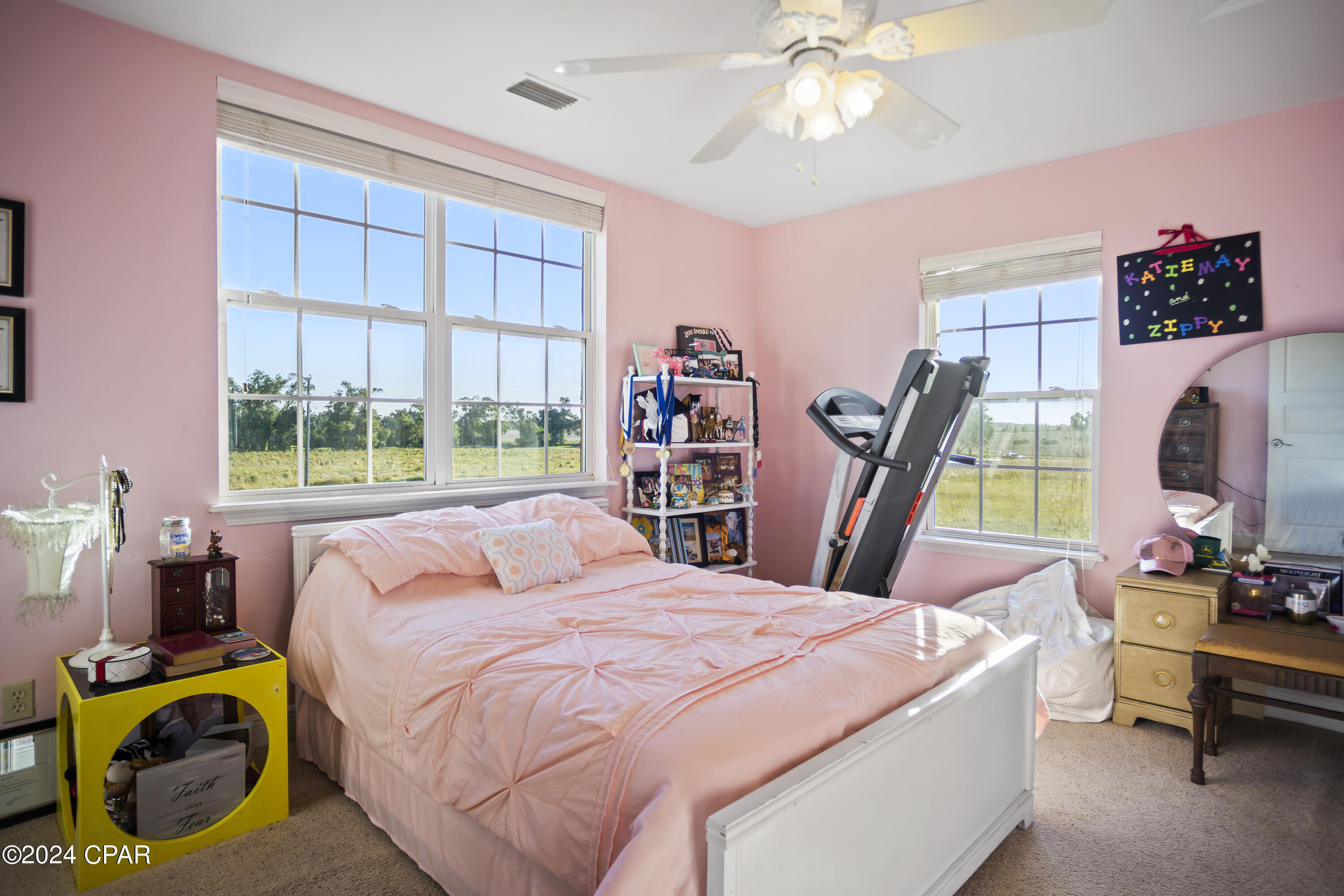 Listing photo id 27 for 5218 Chestnut Lane
