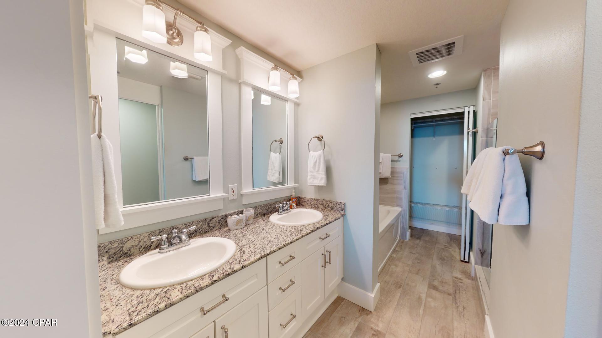 11807 Front Beach 1-309