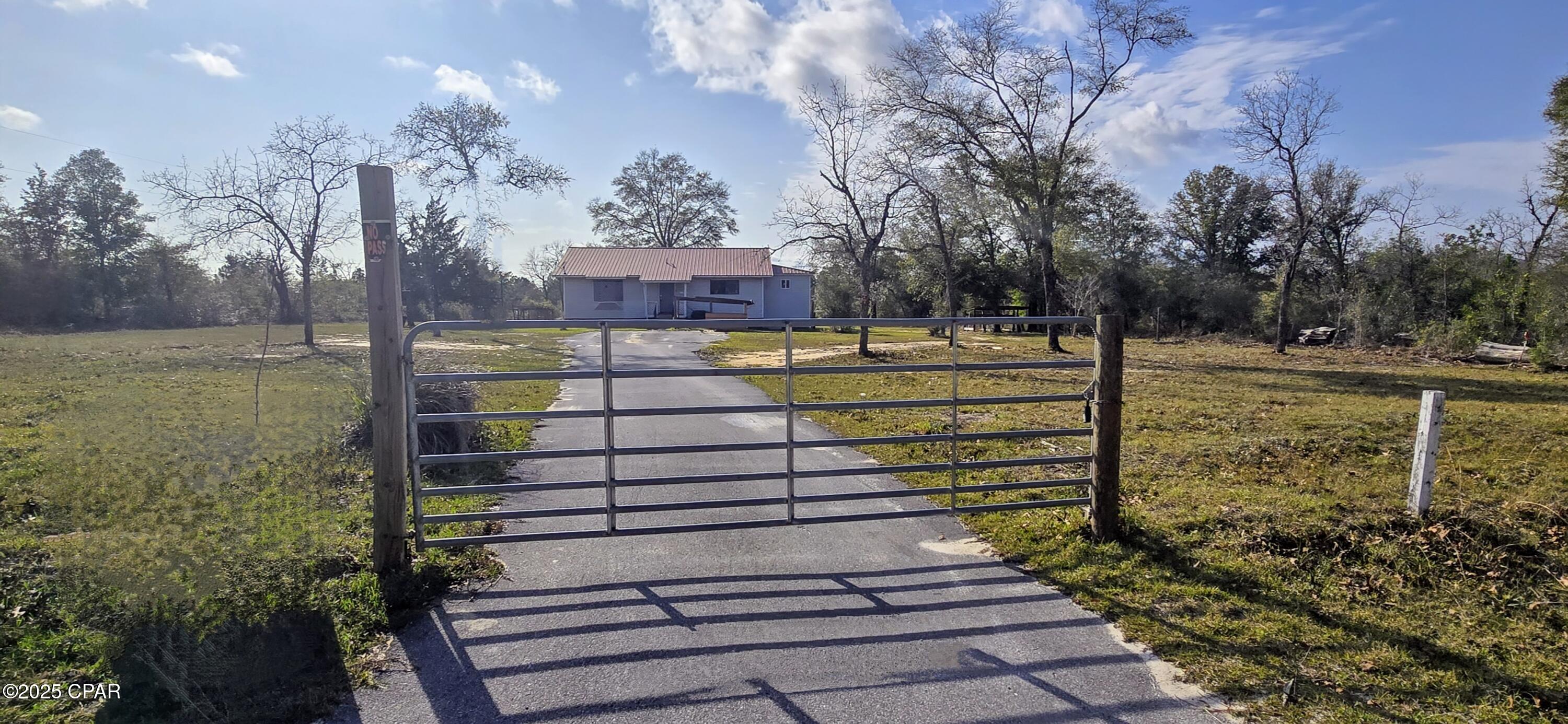 Details for 1025 Edison Avenue, Alford, FL 32420