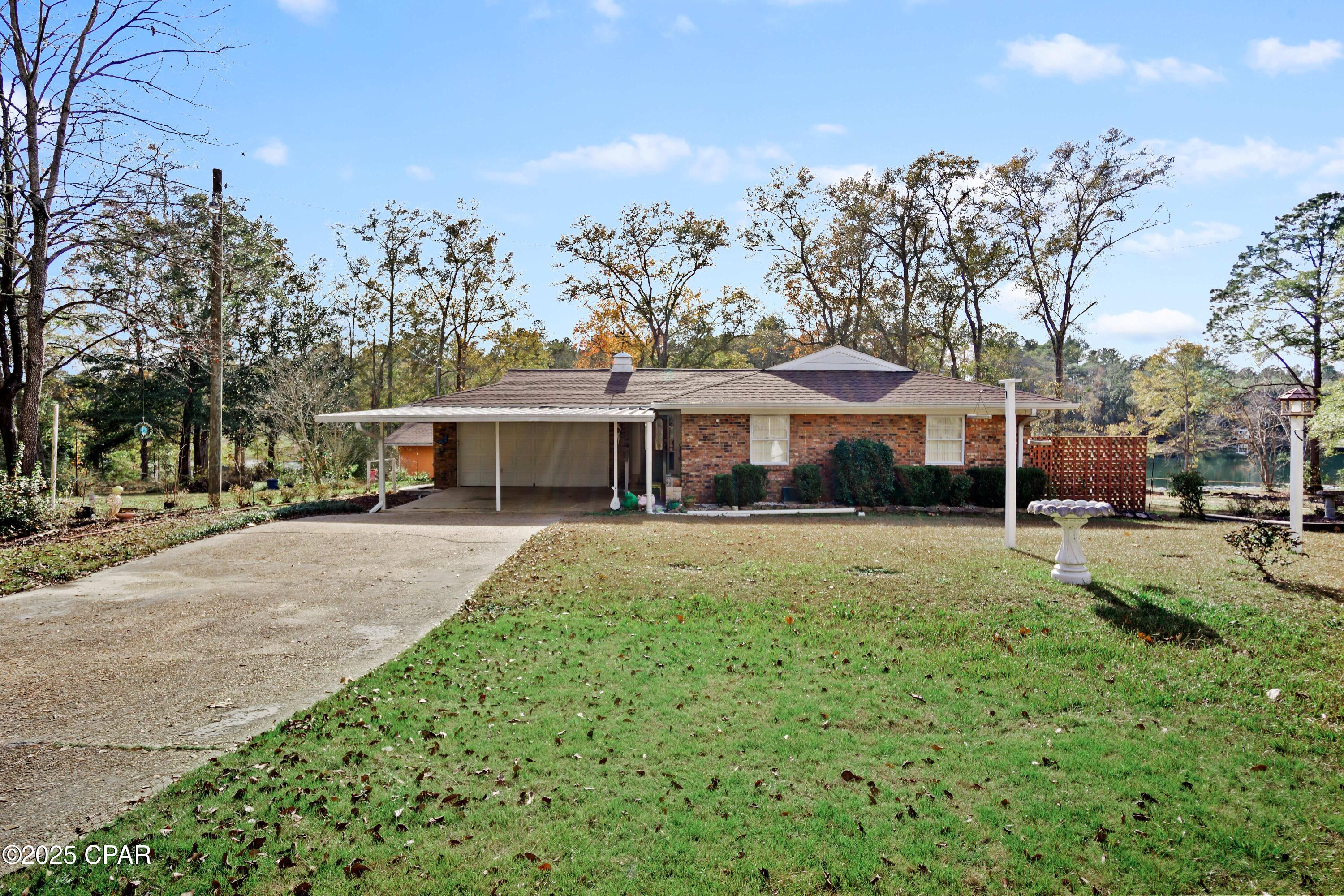 2674 Robin Hood Lane, Bonifay, Florida image 1