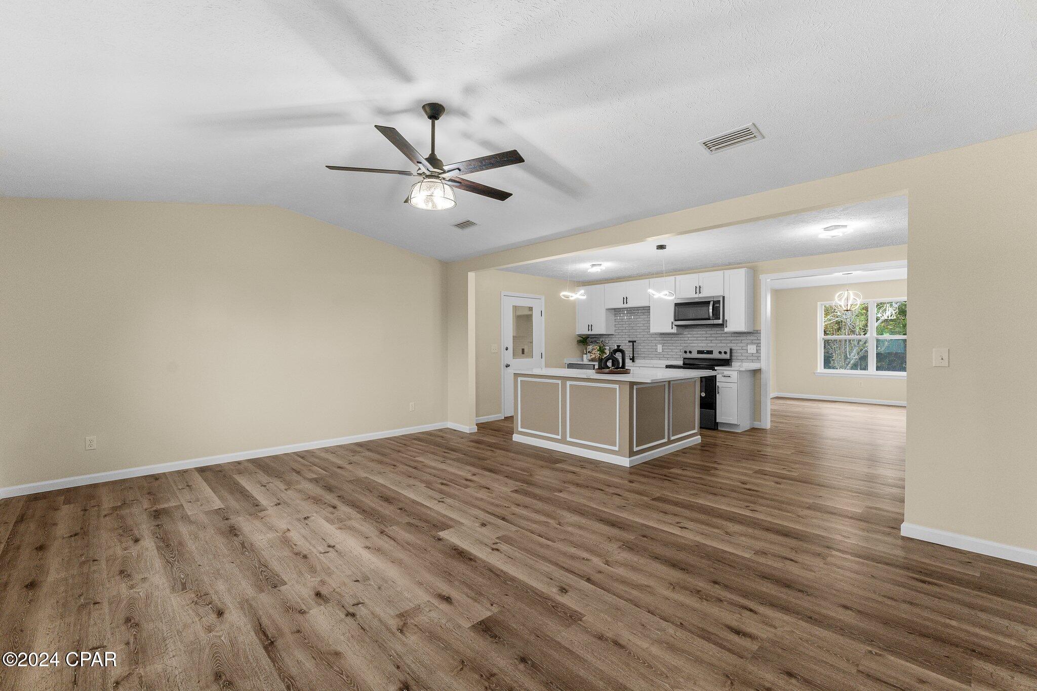 736 E Pine Forest Drive, Lynn Haven, Florida image 1
