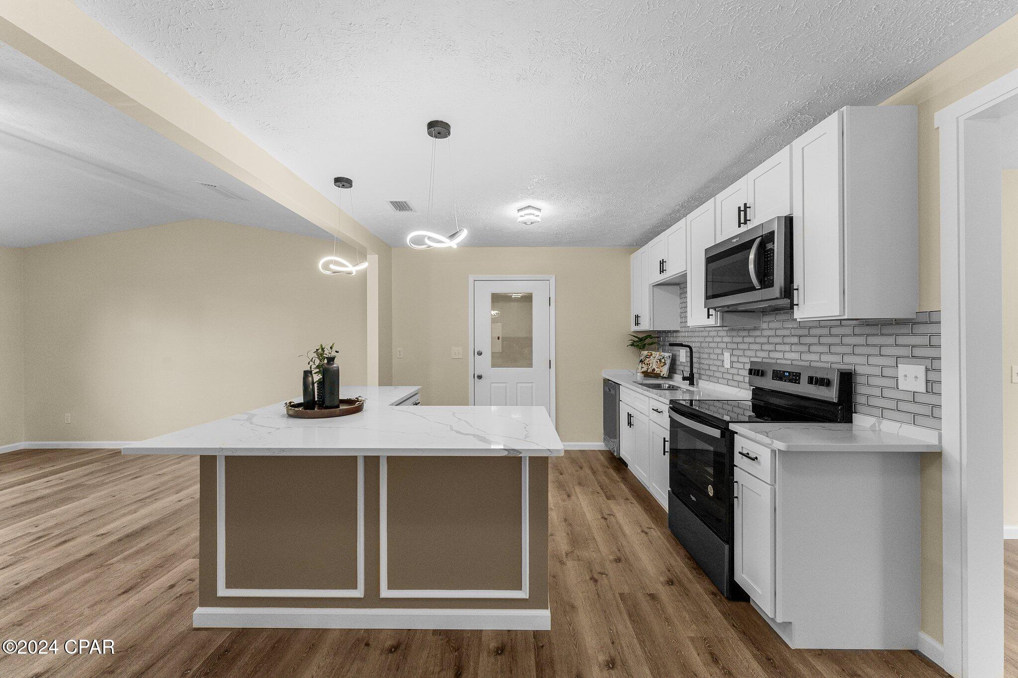 736 E Pine Forest Drive, Lynn Haven, Florida image 11