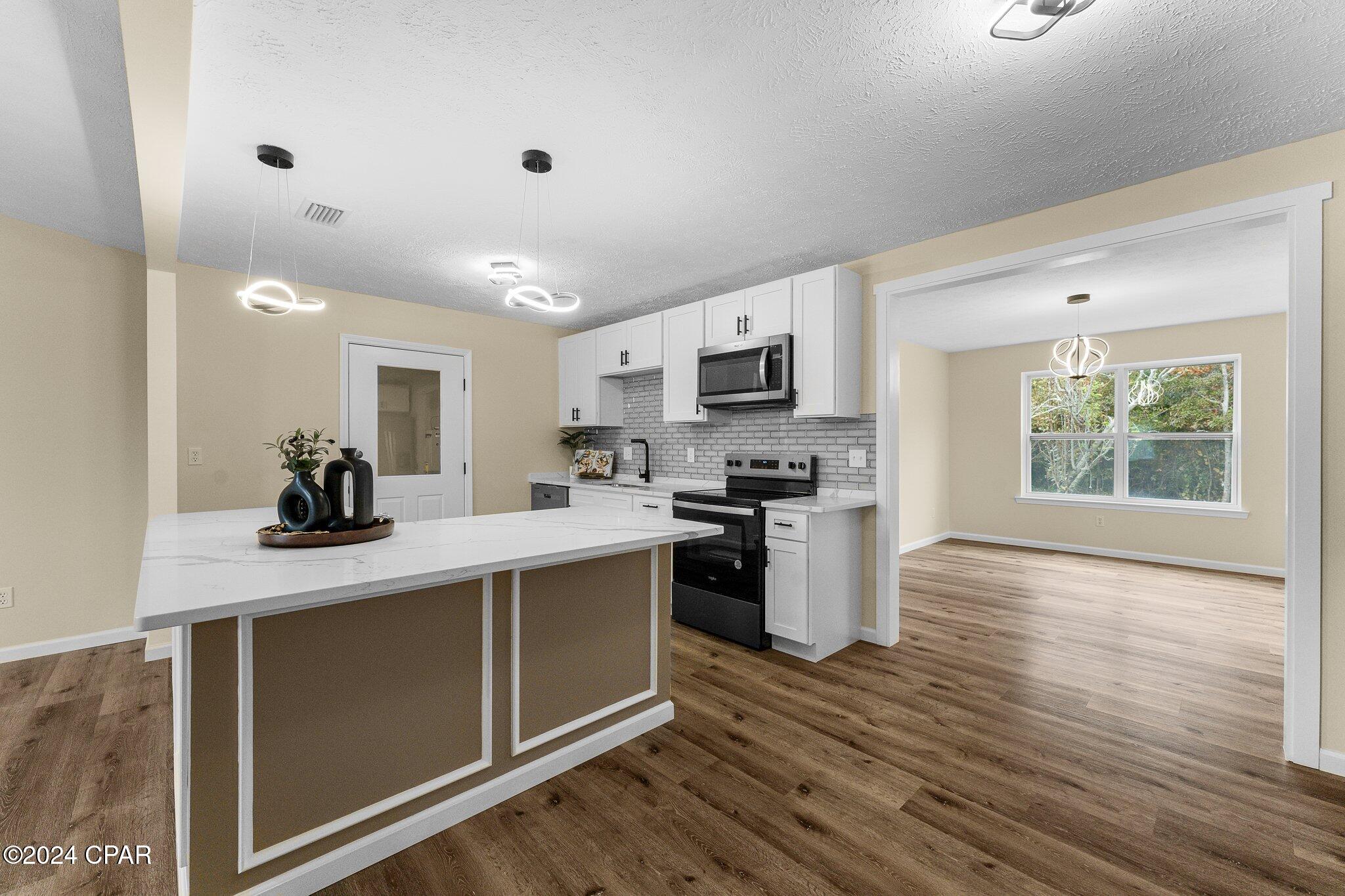 736 E Pine Forest Drive, Lynn Haven, Florida image 12