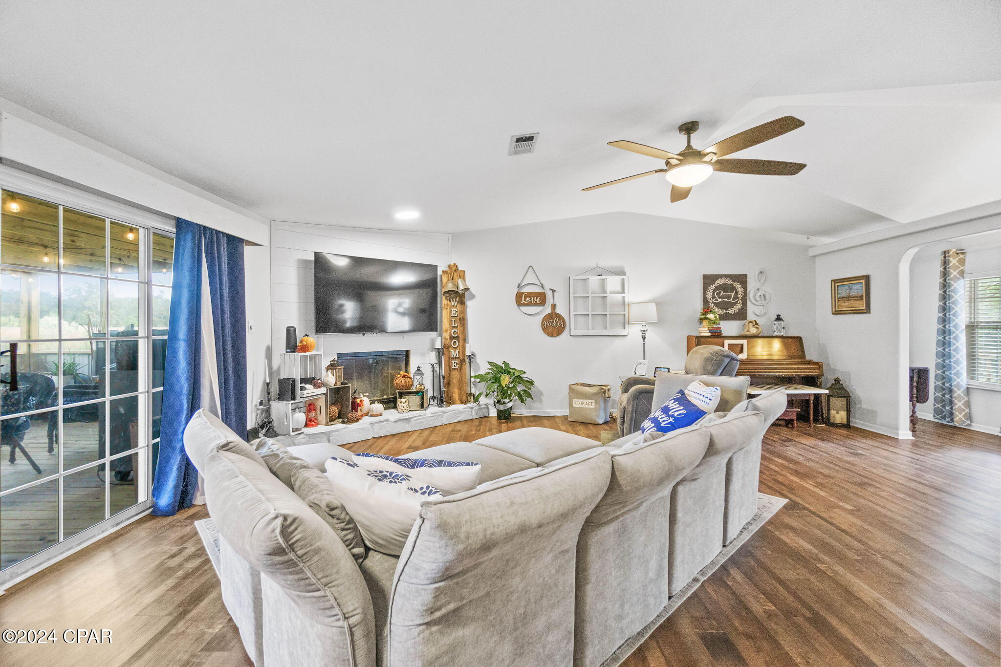 4926 Damascus Church Road, Graceville, Florida image 7