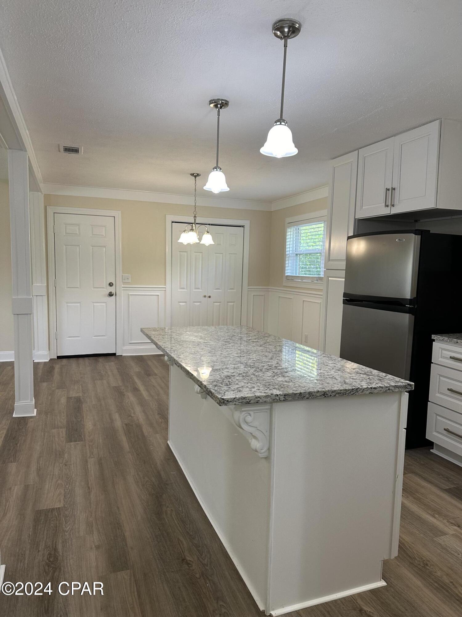 Image 13 For 2849 Miltonia Avenue