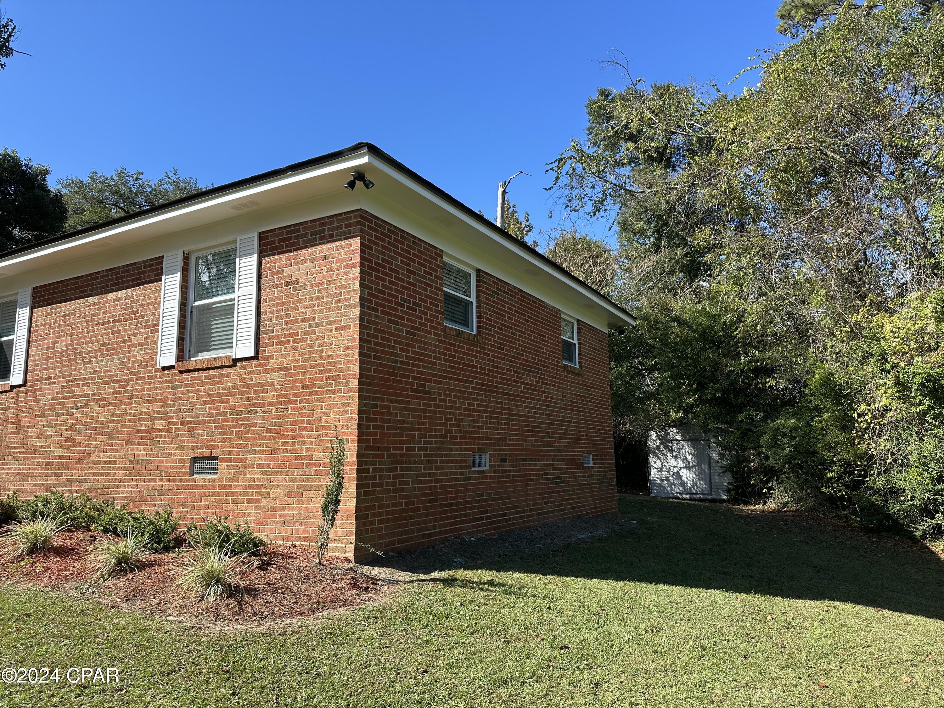 Image 27 For 2849 Miltonia Avenue