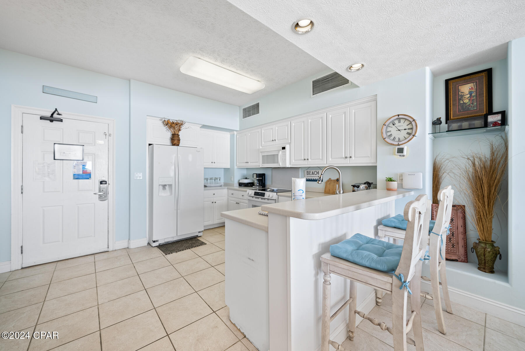 Image 7 For 8715 Surf Drive 1402b