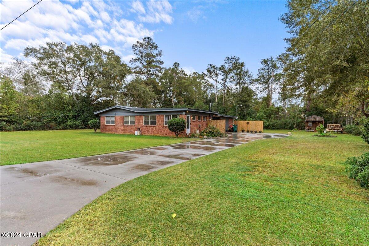 Photo of 1113 10th Avenue Graceville FL 32440