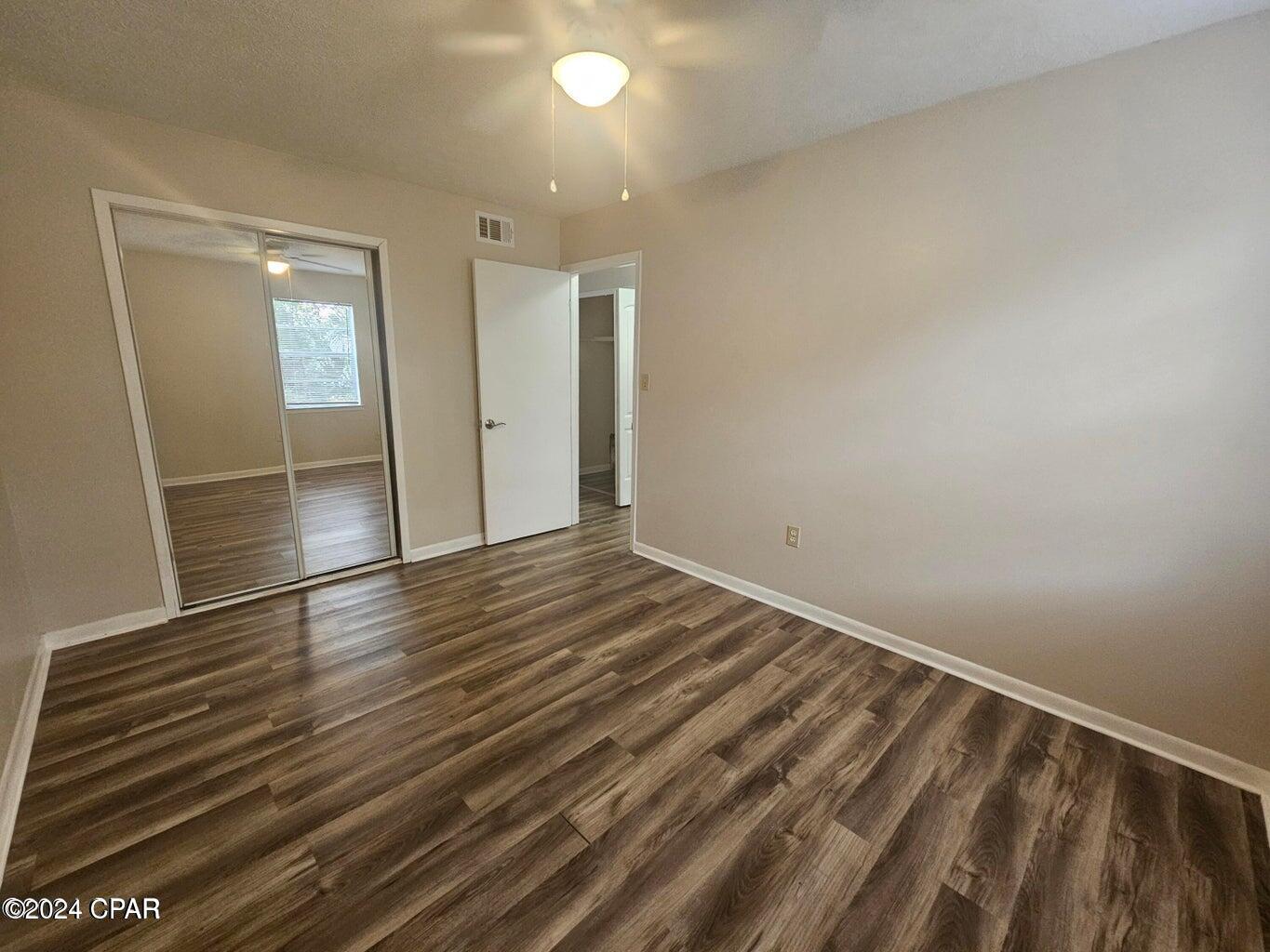 718 Gay Avenue E