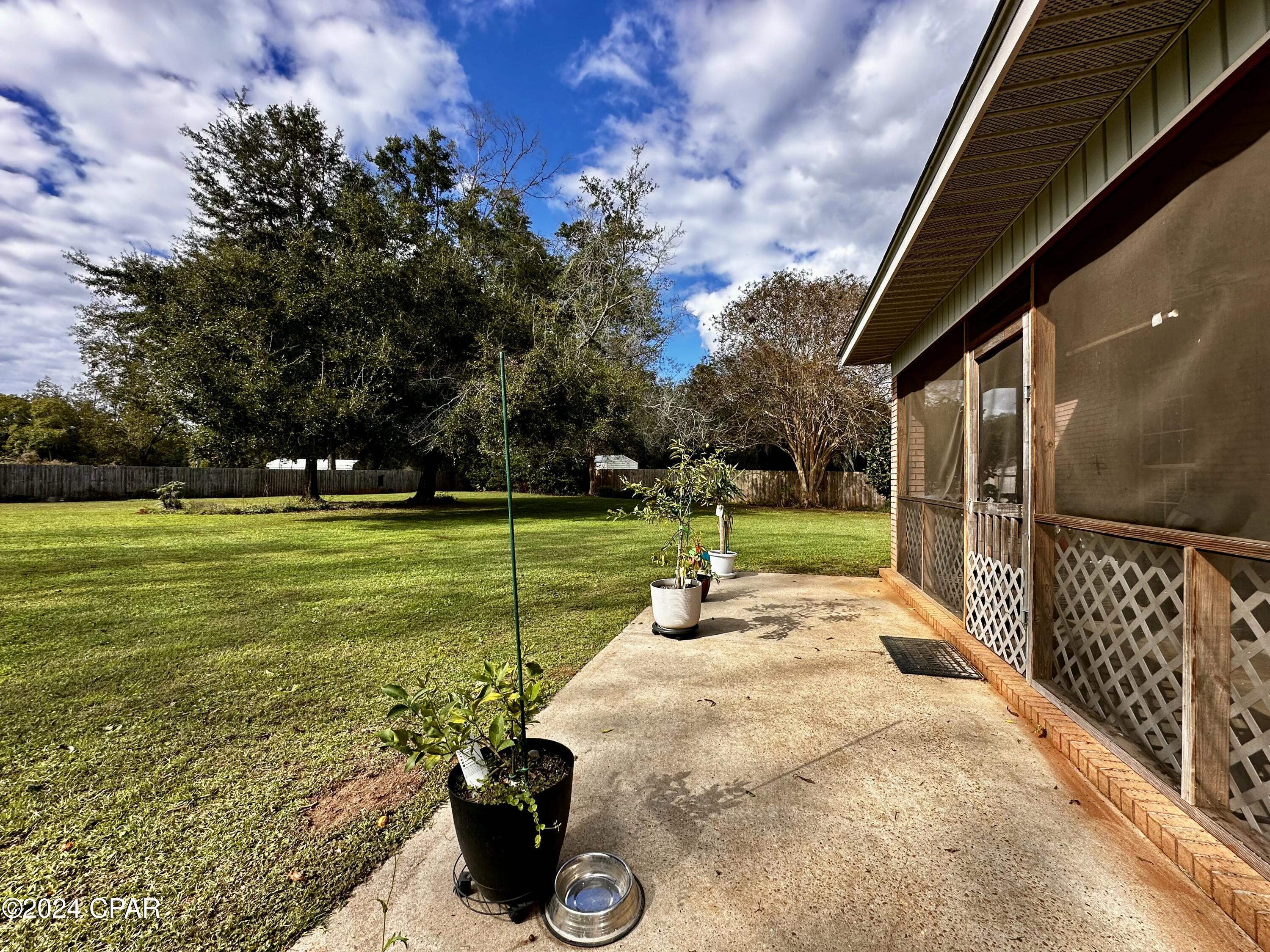 3425 Maplewood Court, Marianna, Florida image 9