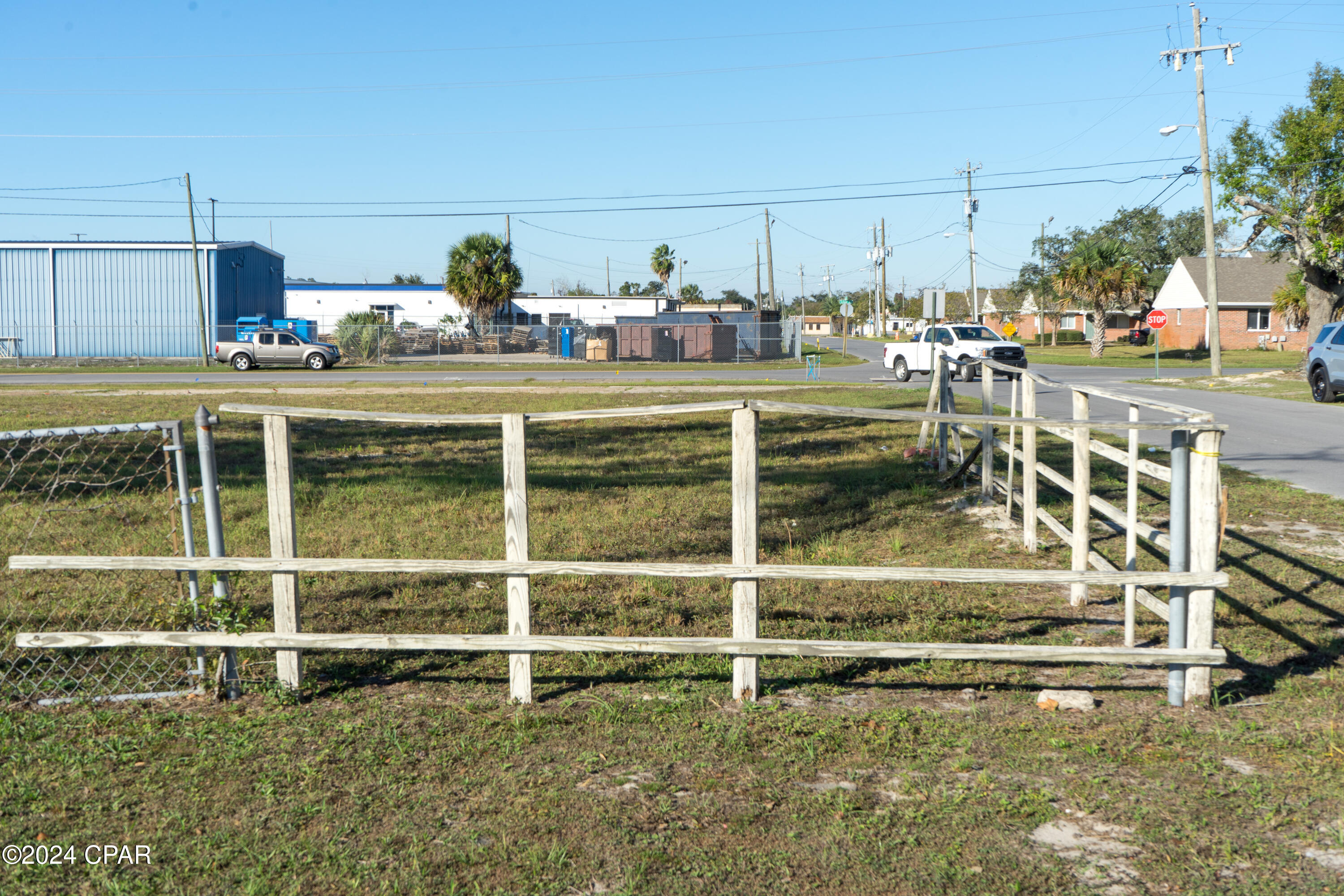 Image 8 For 322 School Avenue