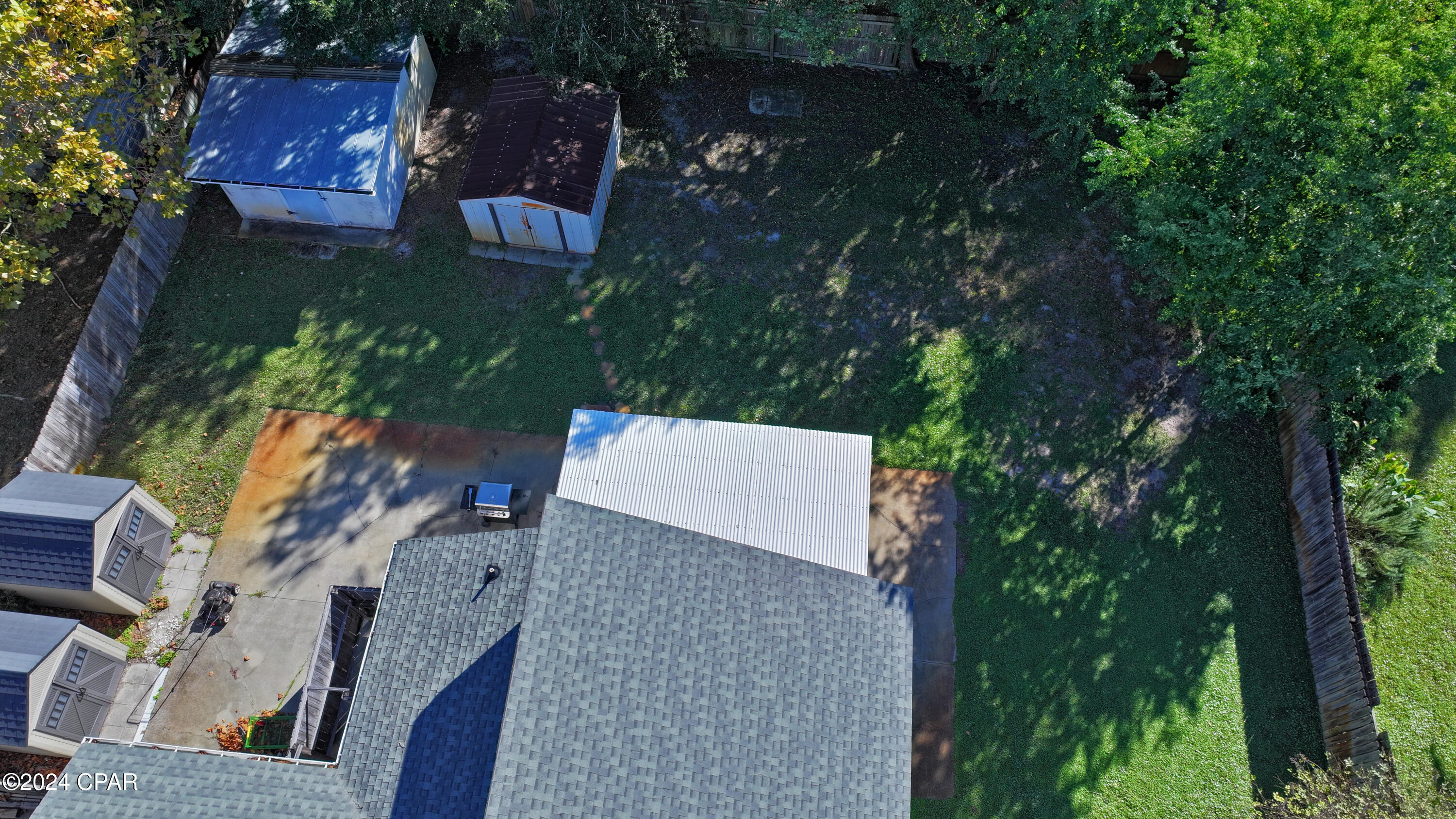 635 Lagoon Oaks Circle, Panama City, Florida image 2