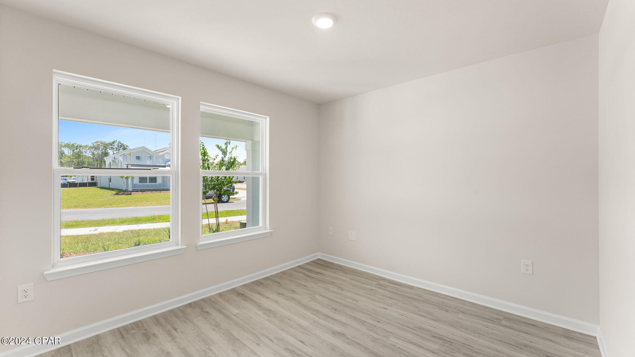 Image 10 For 286 Cades Court