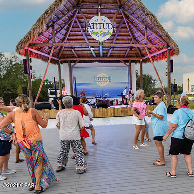 Image 38 For 8501 Dreams Float Court