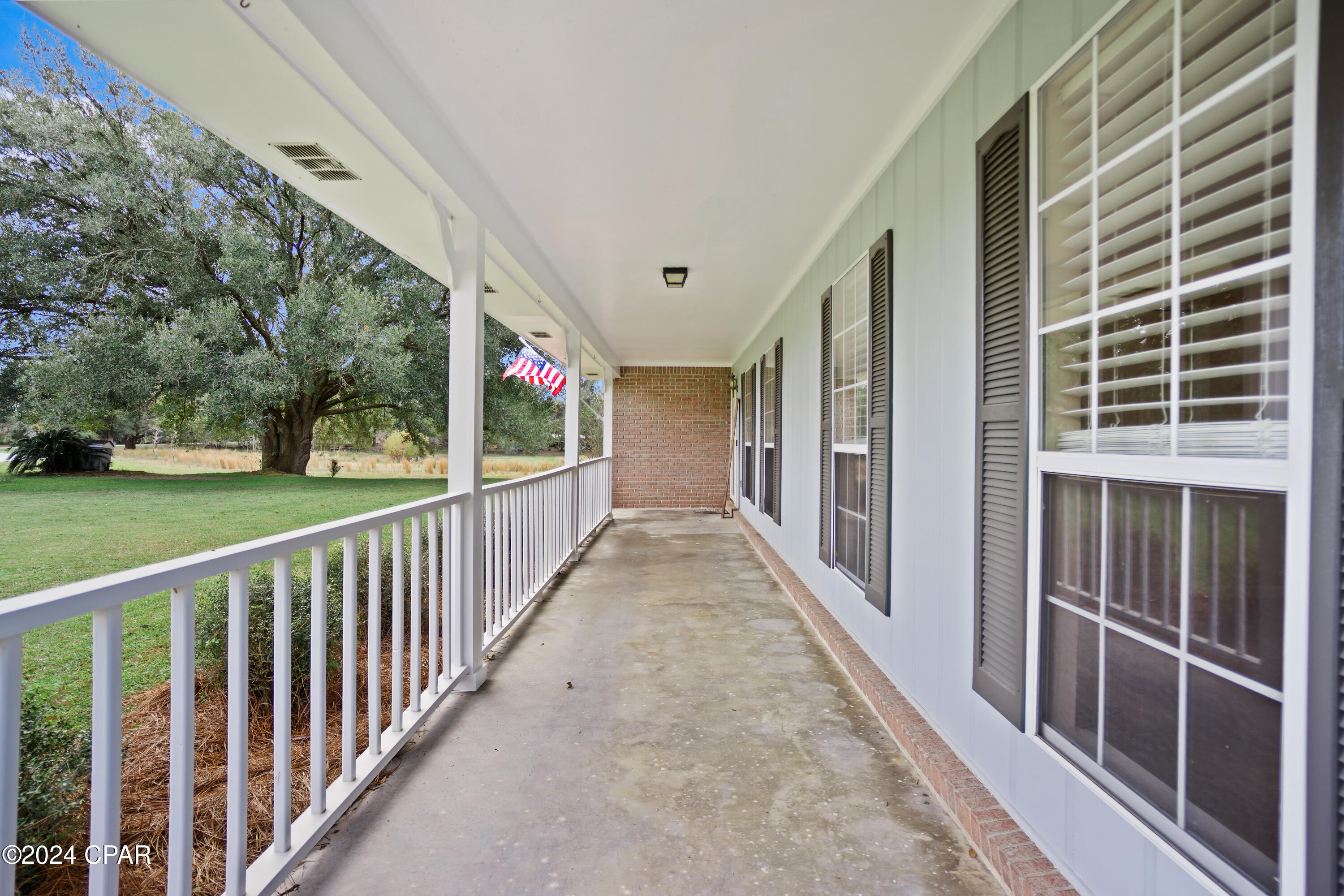 Image 37 For 18496 Live Oak Lane