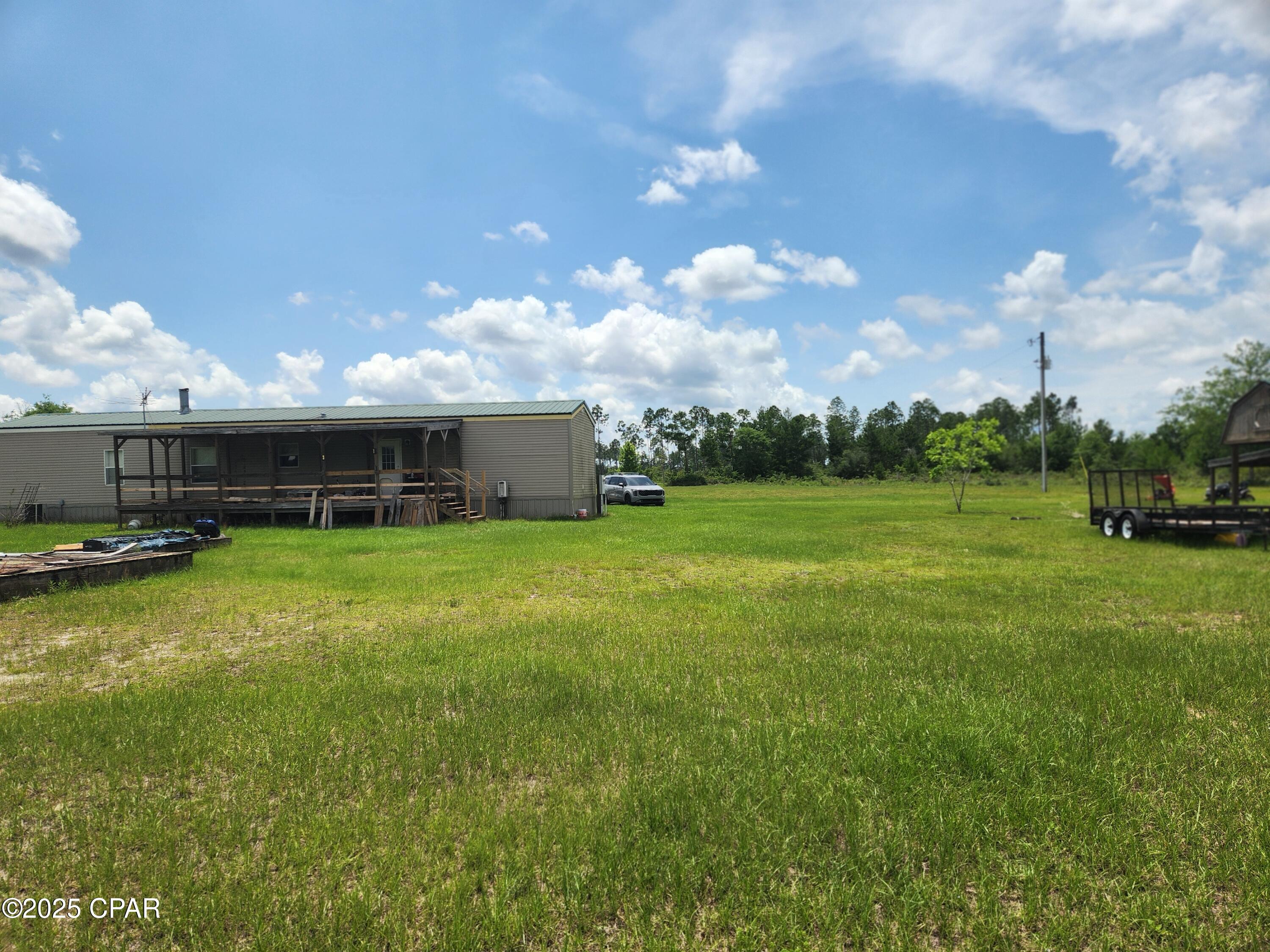 22985 NW Lamont Road, Fountain, Florida image 25