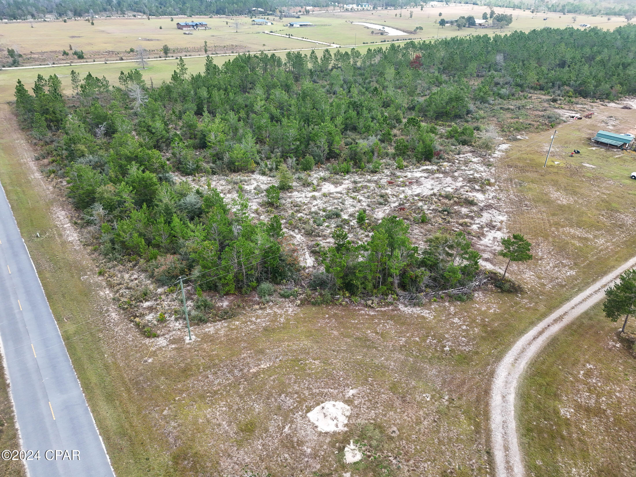 Image 9 For 22985 Lamont Road