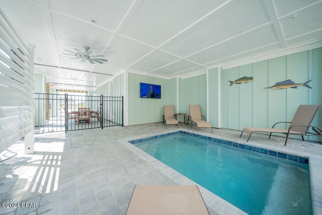 Listing photo id 4 for 111 31st Street A