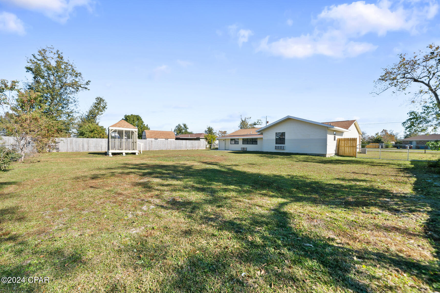 Image 12 For 1612 Colorado Avenue