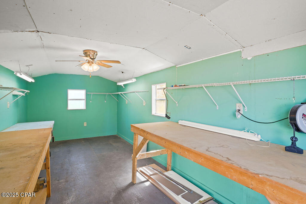 4718 Bates Road, Greenwood, Florida image 26
