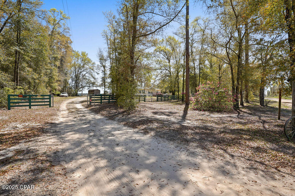 Image 60 For 4718 Bates Road