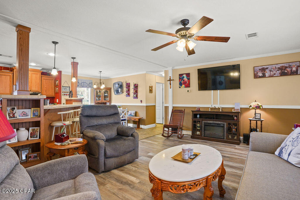 4718 Bates Road, Greenwood, Florida image 9