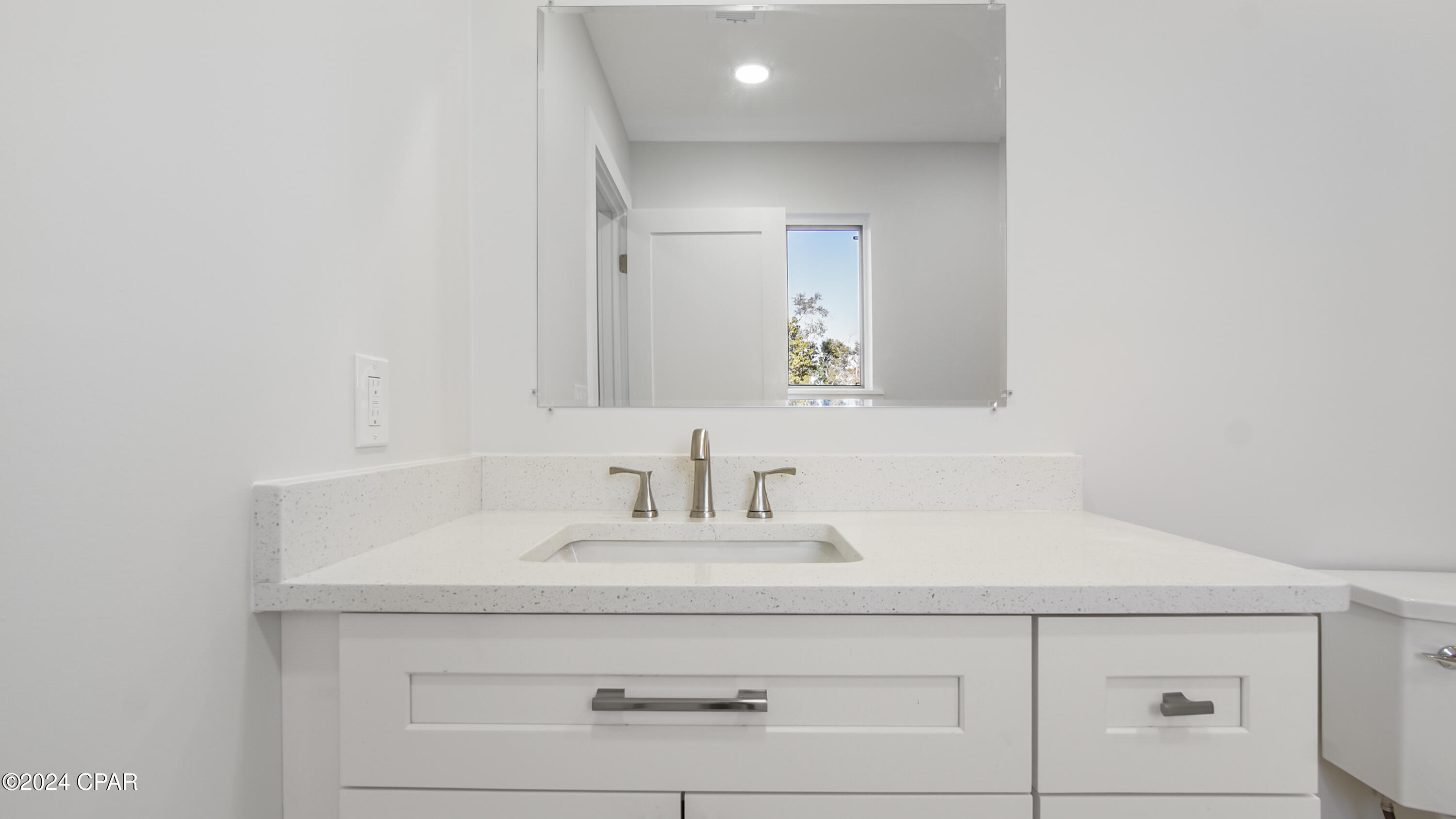 Image 12 For 6345 Oak Knoll Road