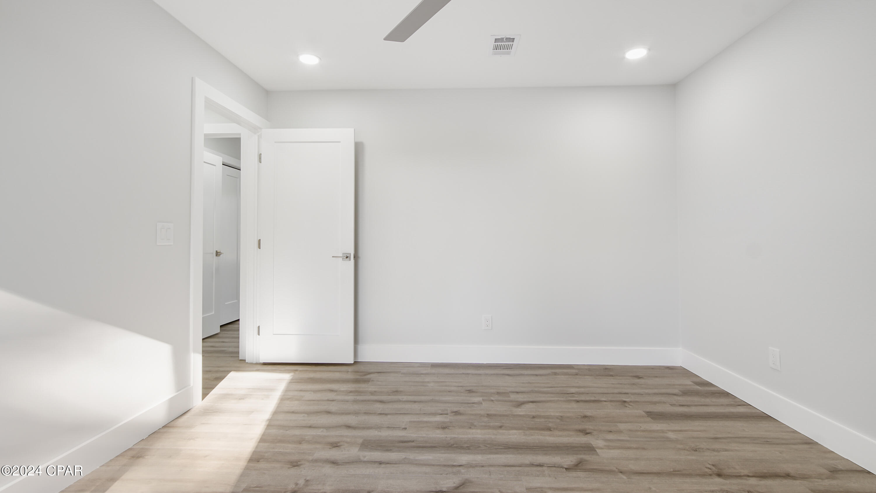Image 15 For 6345 Oak Knoll Road