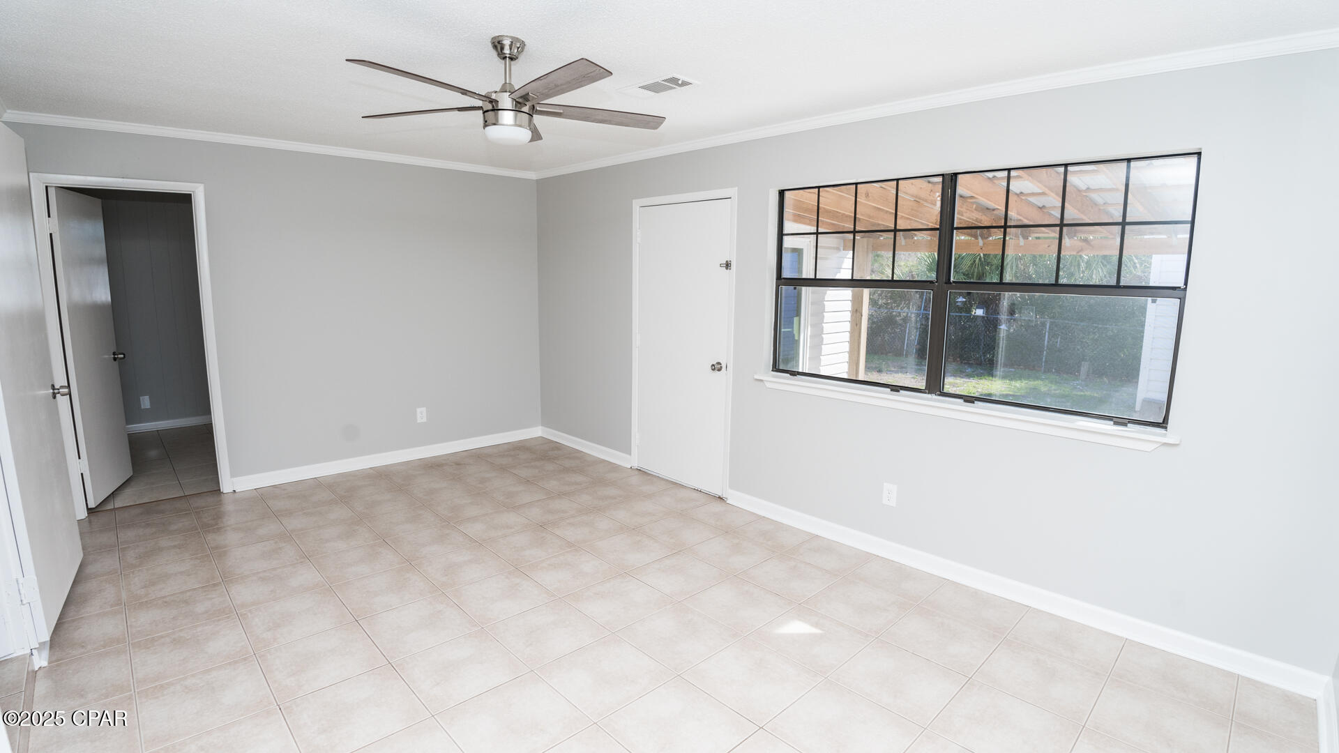 Image 20 For 247 Poinsettia Drive