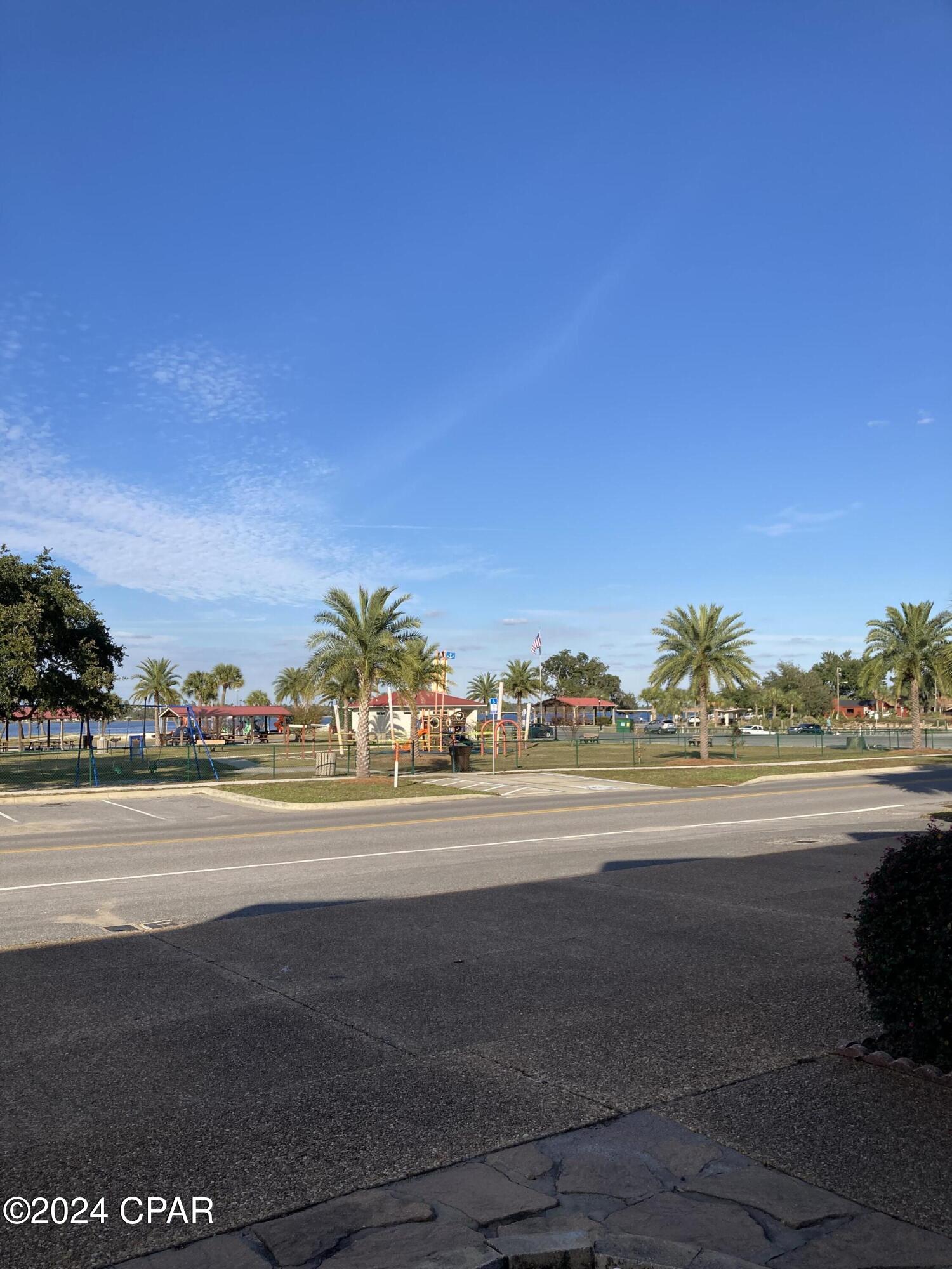 Image 30 For 207 3rd Street