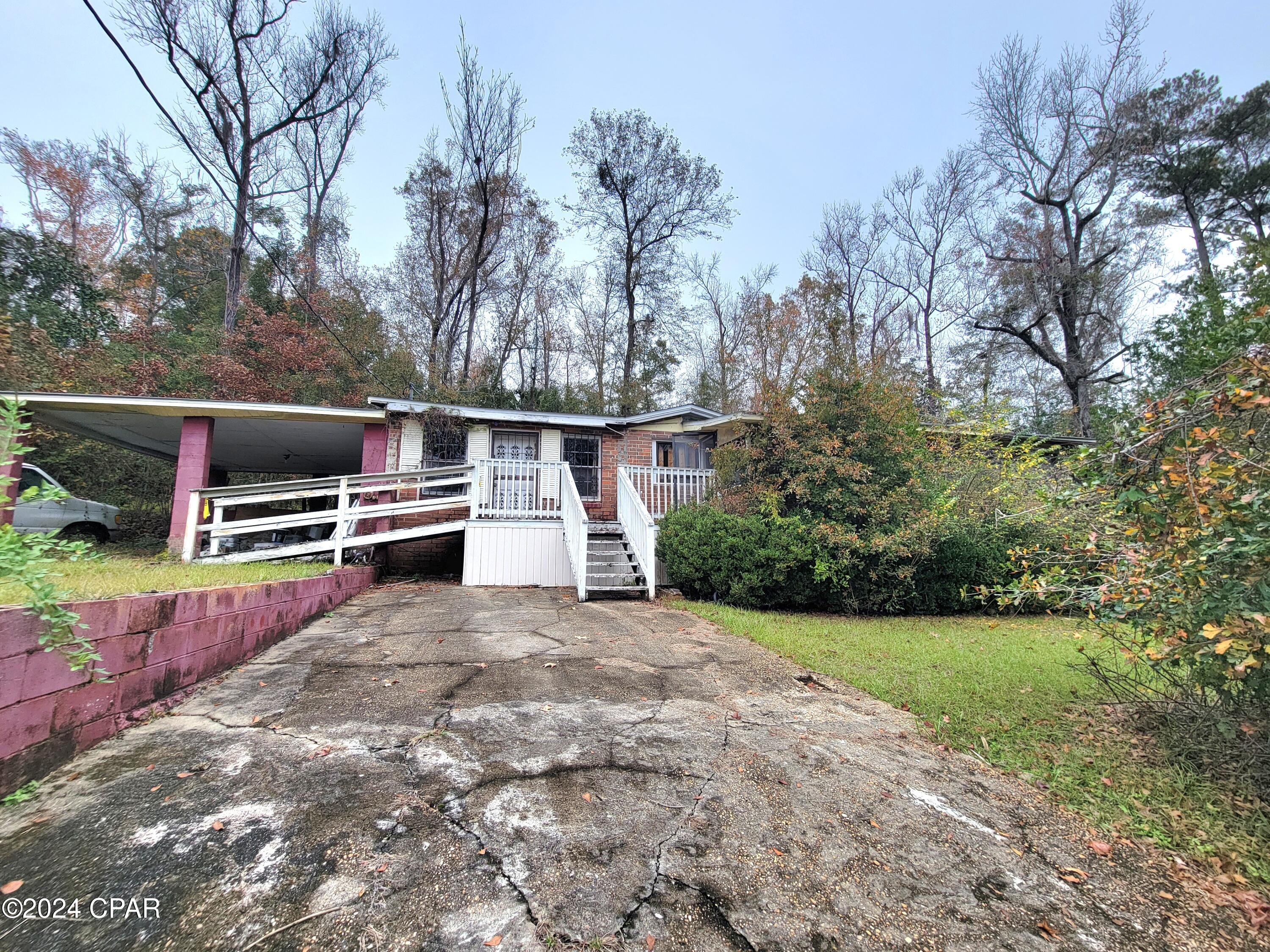 210 W Brent Street, Chattahoochee, Florida image 1