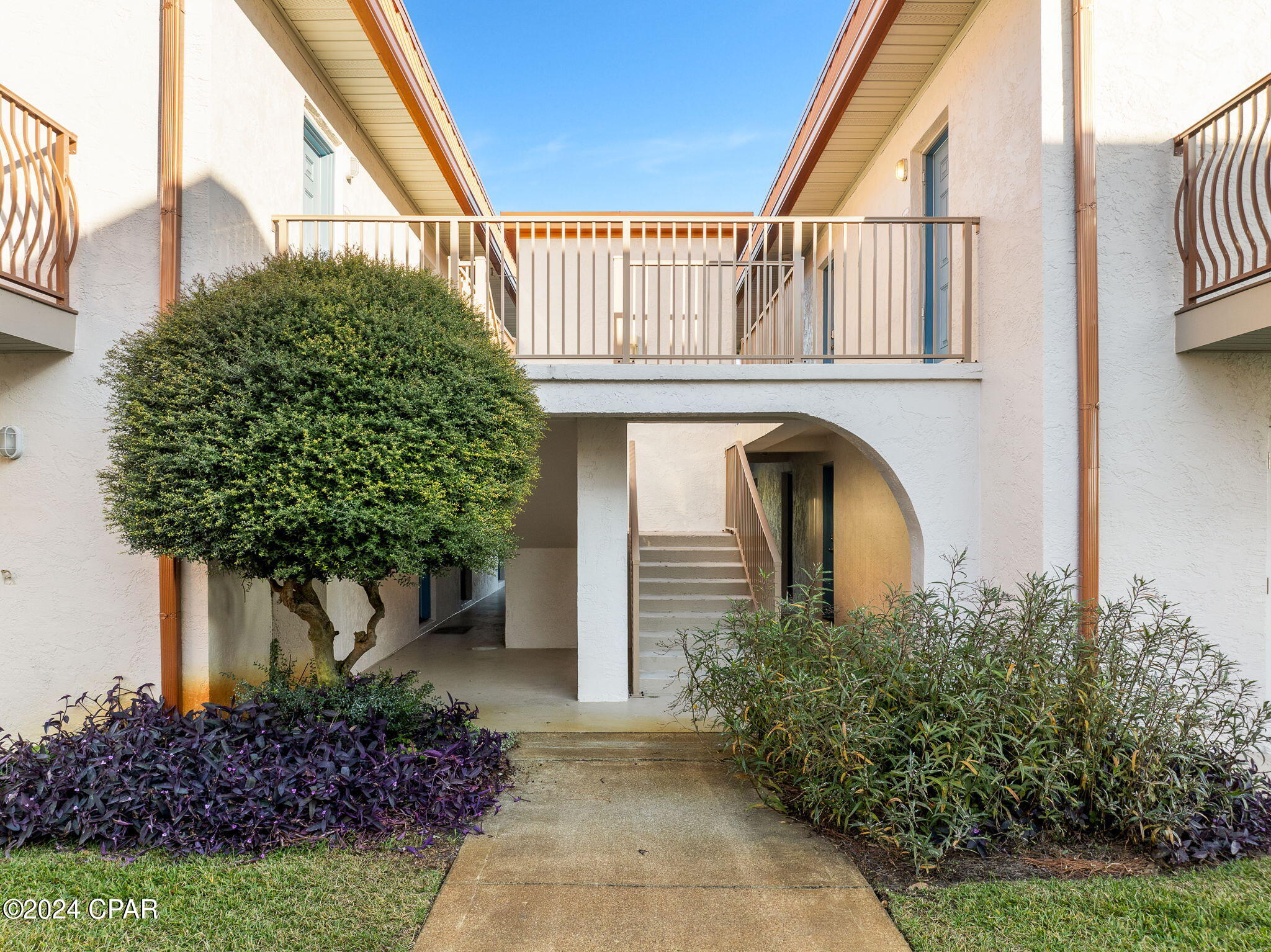 Image 5 For 2100 Beach Drive Ys101