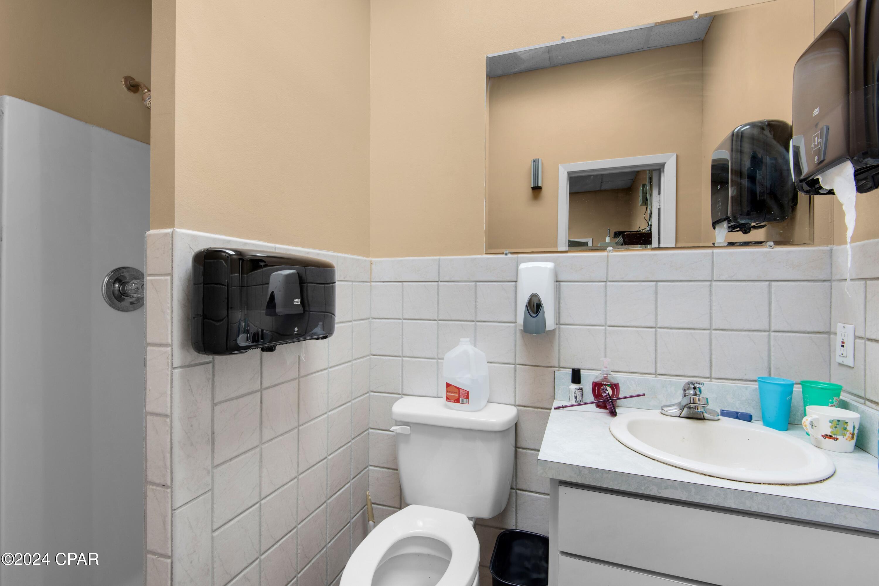 Listing photo id 20 for 3061 Gulf Breeze Parkway