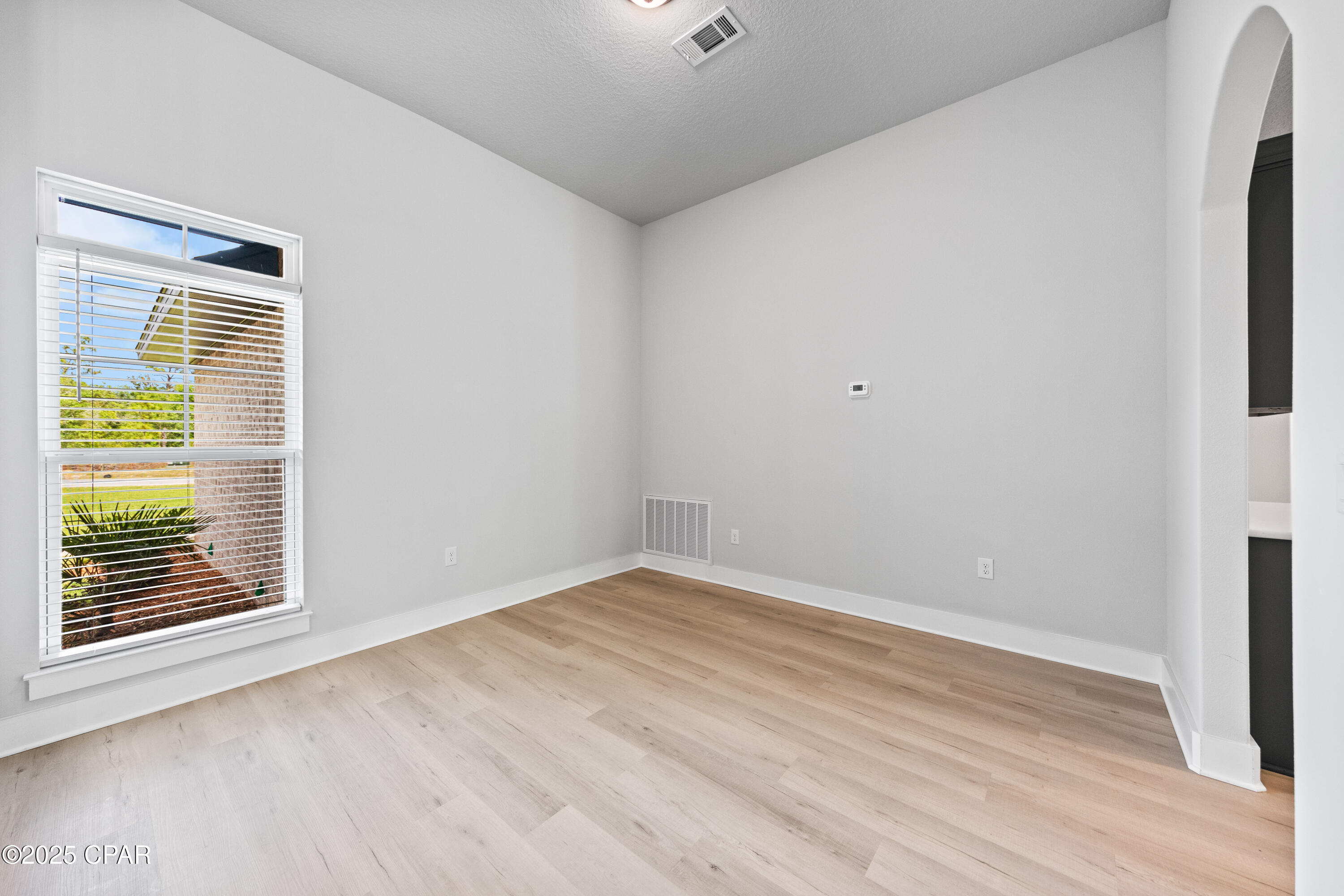 Image 11 For 9833 Summer Creek Drive