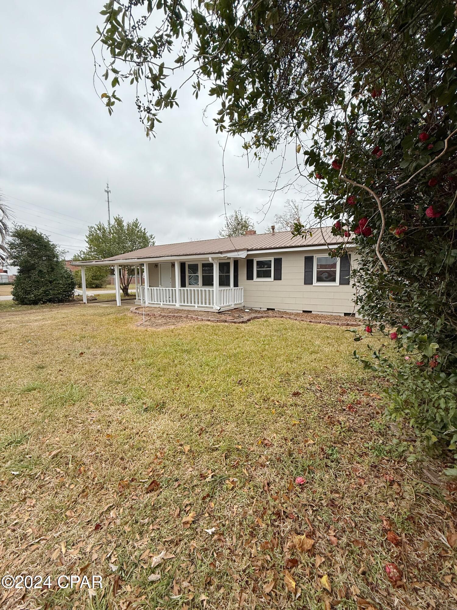 Photo of 4274 2nd Marianna FL 32446