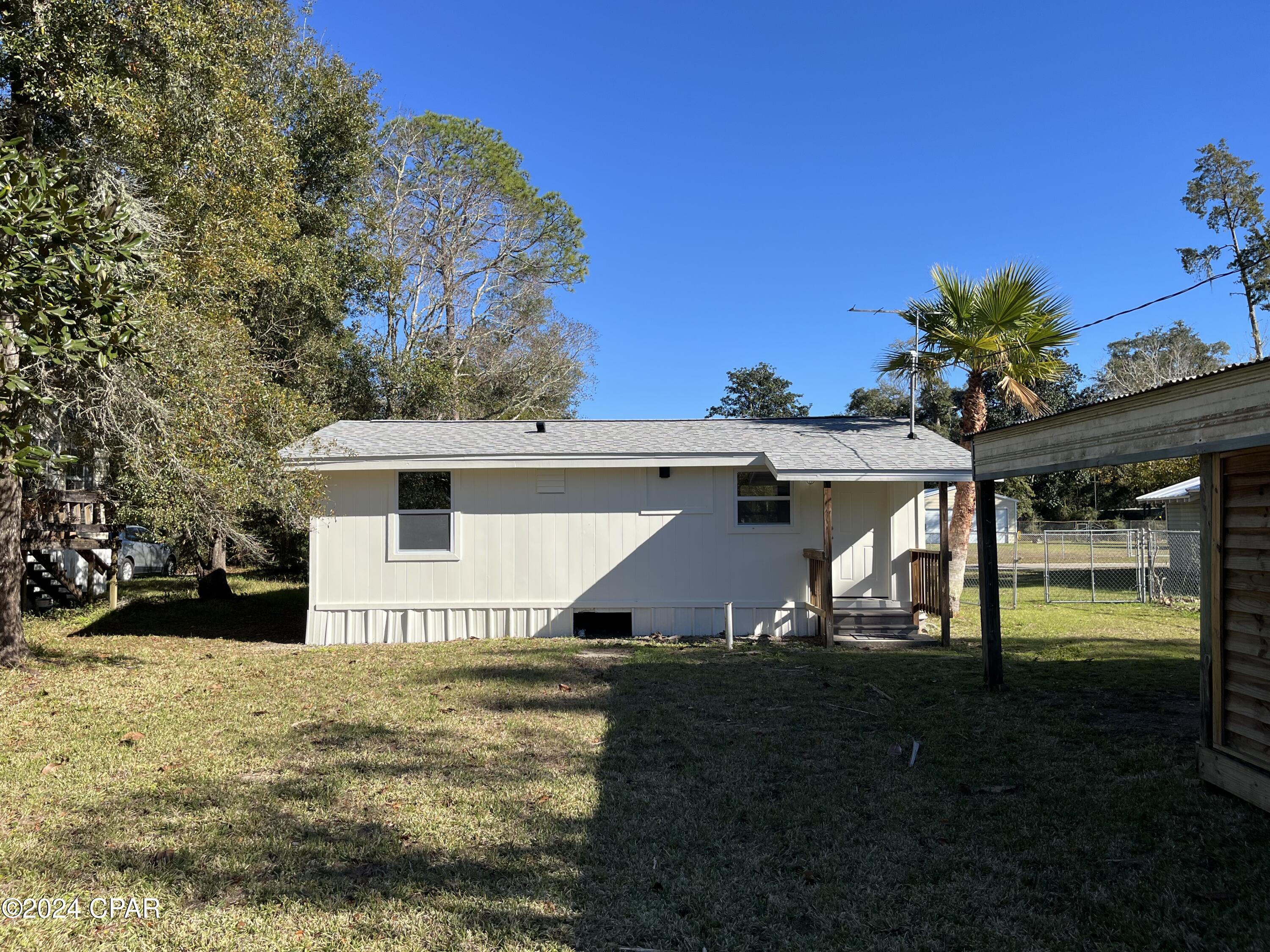 239 S Deer Avenue Avenue, Wewahitchka, Florida image 17